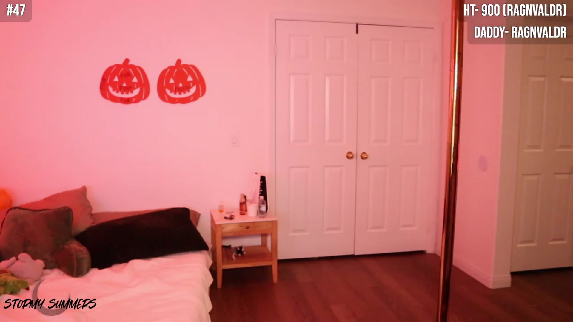 Gallery image thumbnail from Stormy's myfreecams stream on, 10/25/2023, 07:29 image 1 of 20
