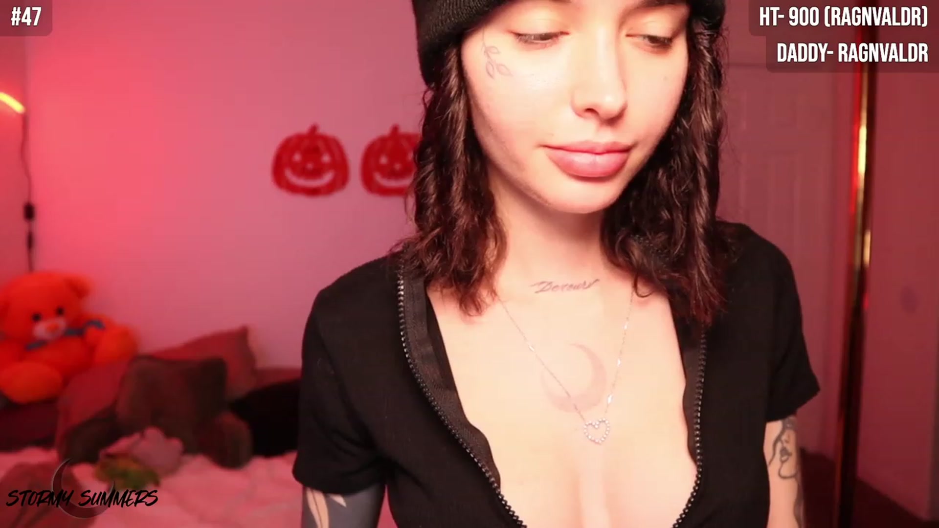 Gallery image thumbnail from Stormy's myfreecams stream on, 10/25/2023, 07:29 image 14 of 20