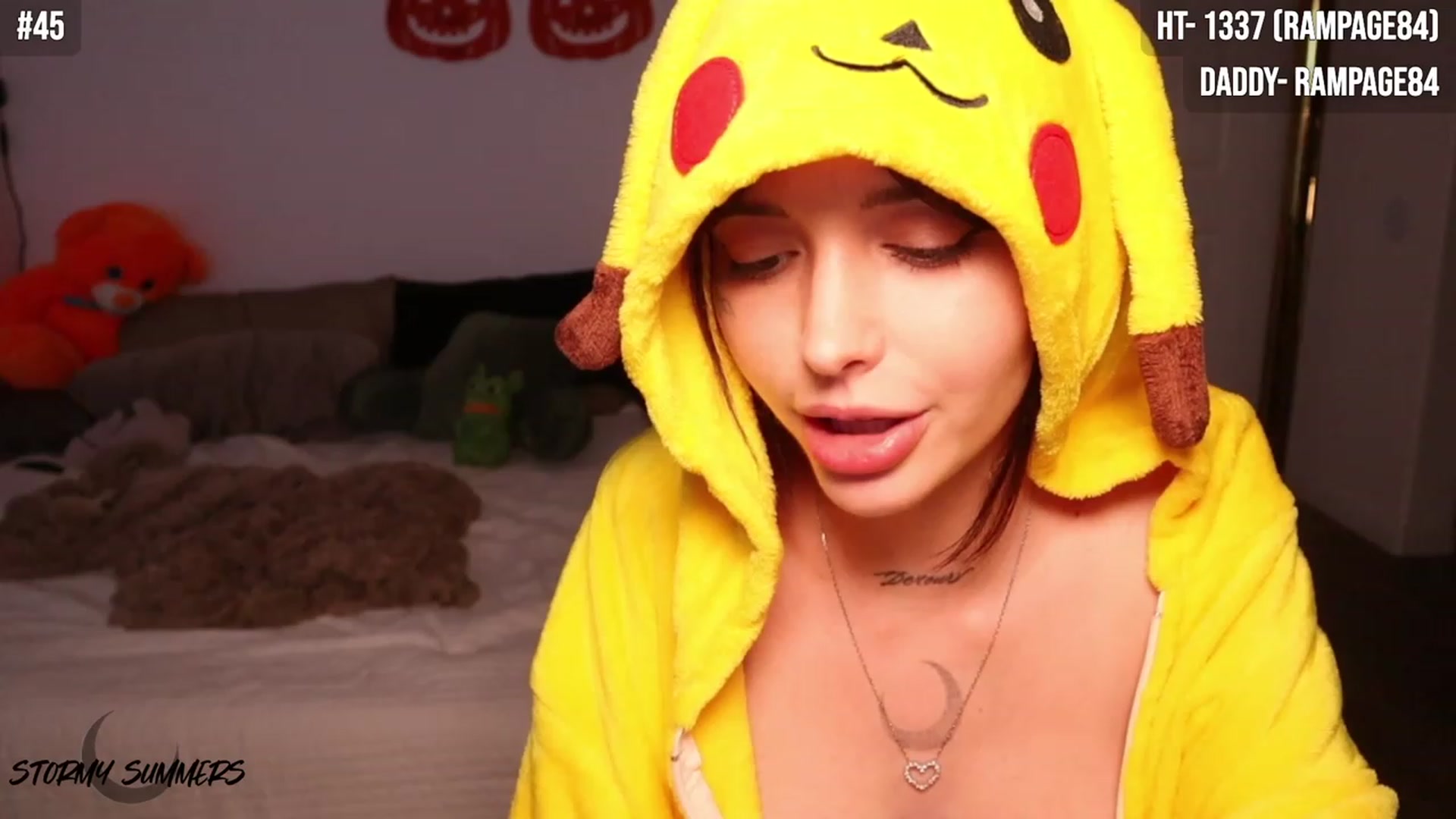 Gallery image thumbnail from Stormy's myfreecams stream on, 10/26/2023, 07:59 image 14 of 20