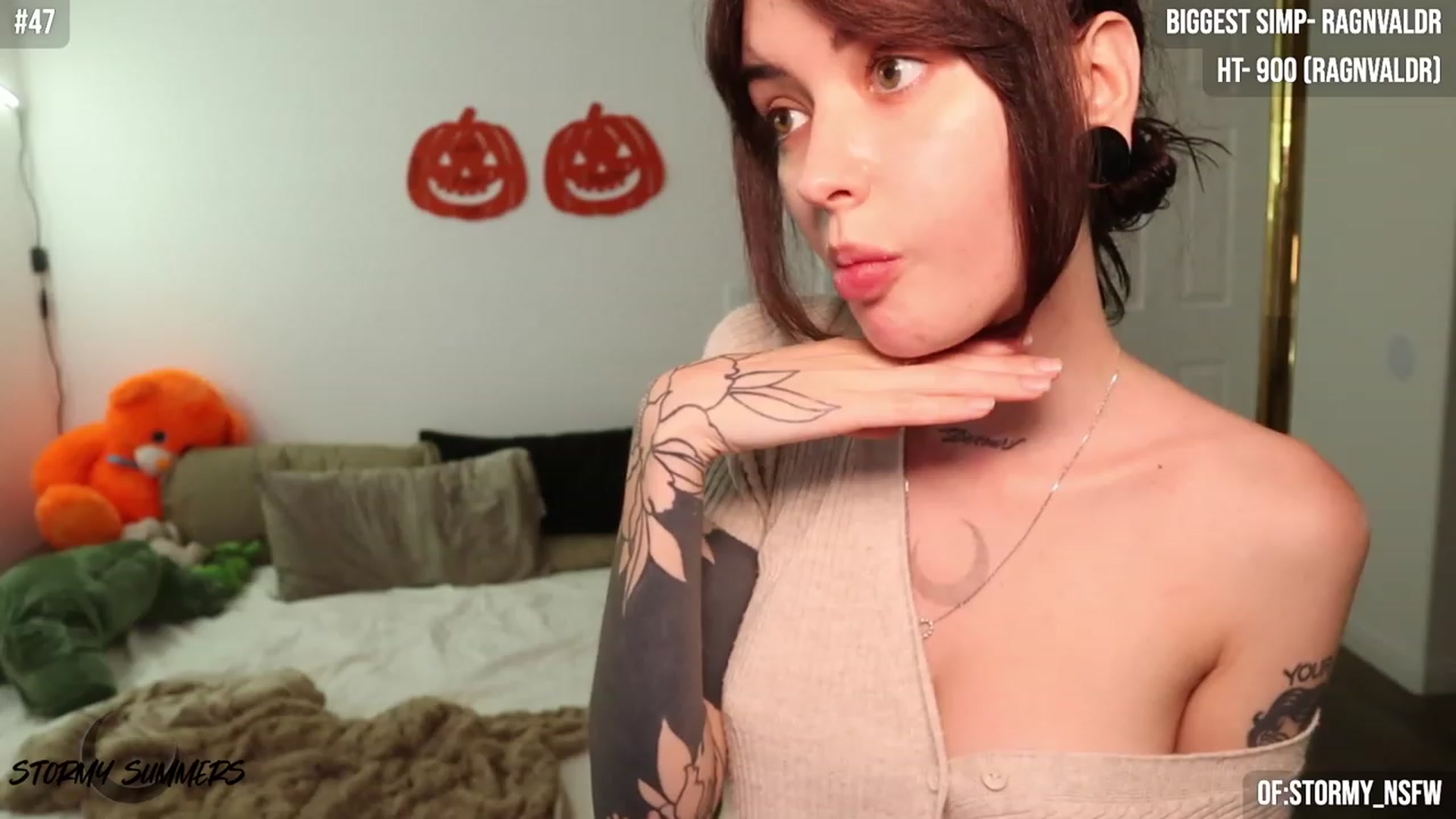 Gallery image thumbnail from Stormy's myfreecams stream on, 10/28/2023, 04:20 image 2 of 20