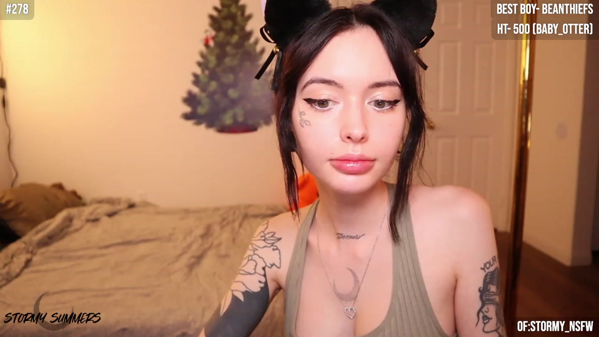 Gallery image thumbnail from Stormy's myfreecams stream on, 12/03/2023, 04:34 image 17 of 20