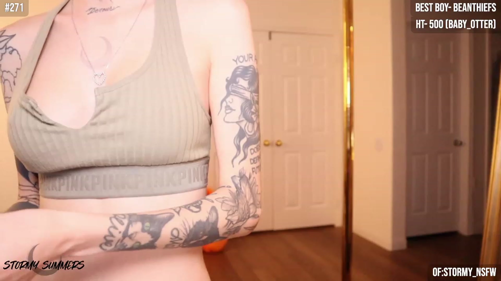 Gallery image thumbnail from Stormy's myfreecams stream on, 12/03/2023, 04:34 image 19 of 20