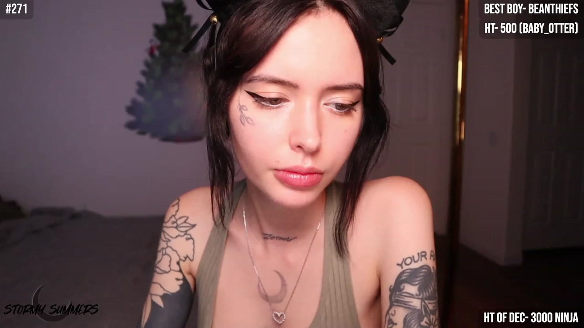 Gallery image thumbnail from Stormy's myfreecams stream on, 12/03/2023, 05:36 image 1 of 20