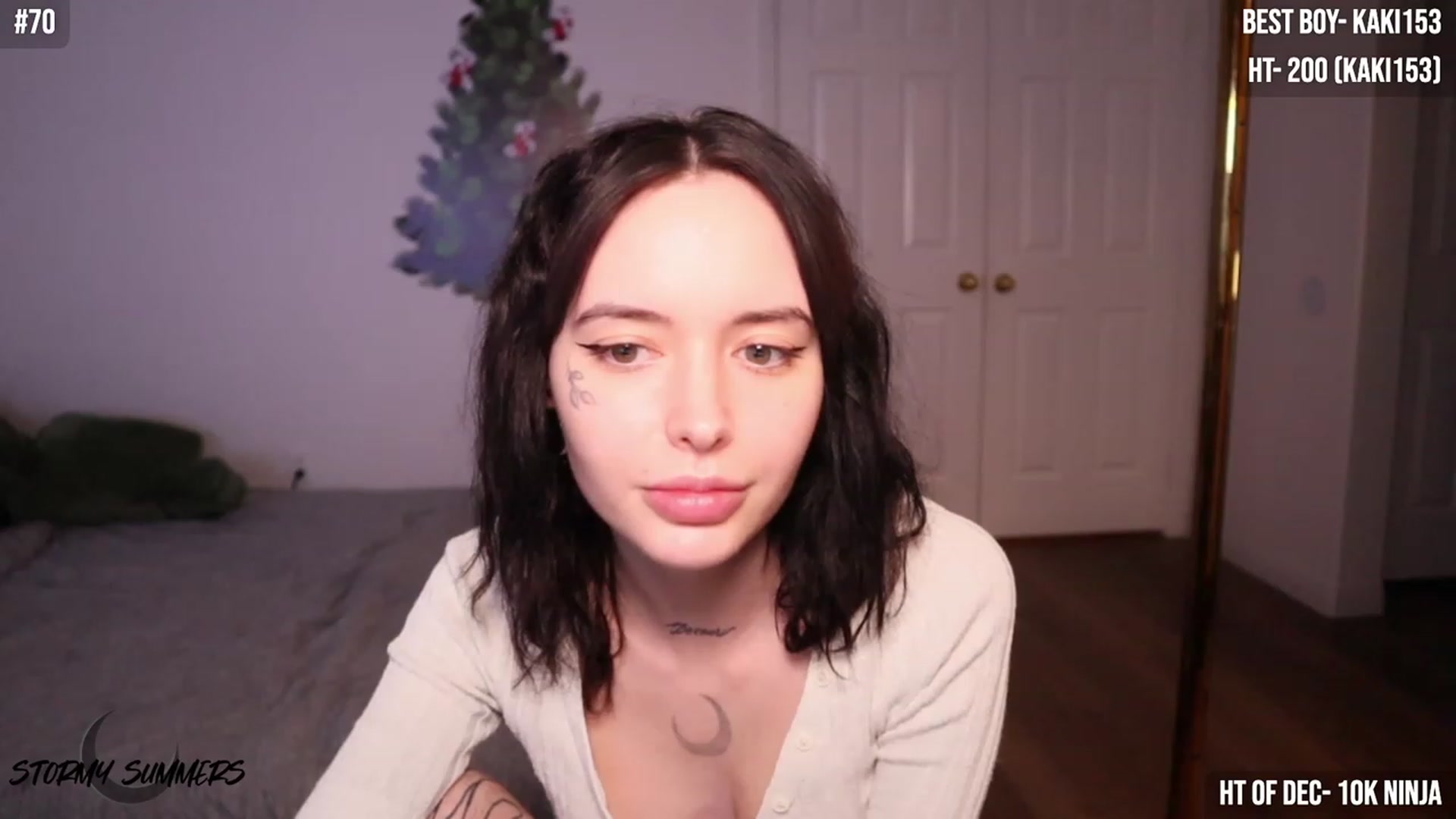 Gallery image thumbnail from Stormy's myfreecams stream on, 12/04/2023, 07:33 image 6 of 20