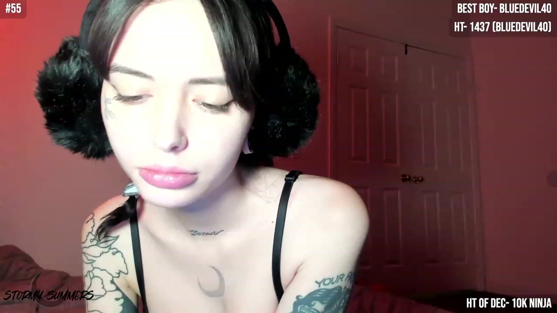 Gallery image thumbnail from Stormy's myfreecams stream on, 12/05/2023, 05:37 image 17 of 20