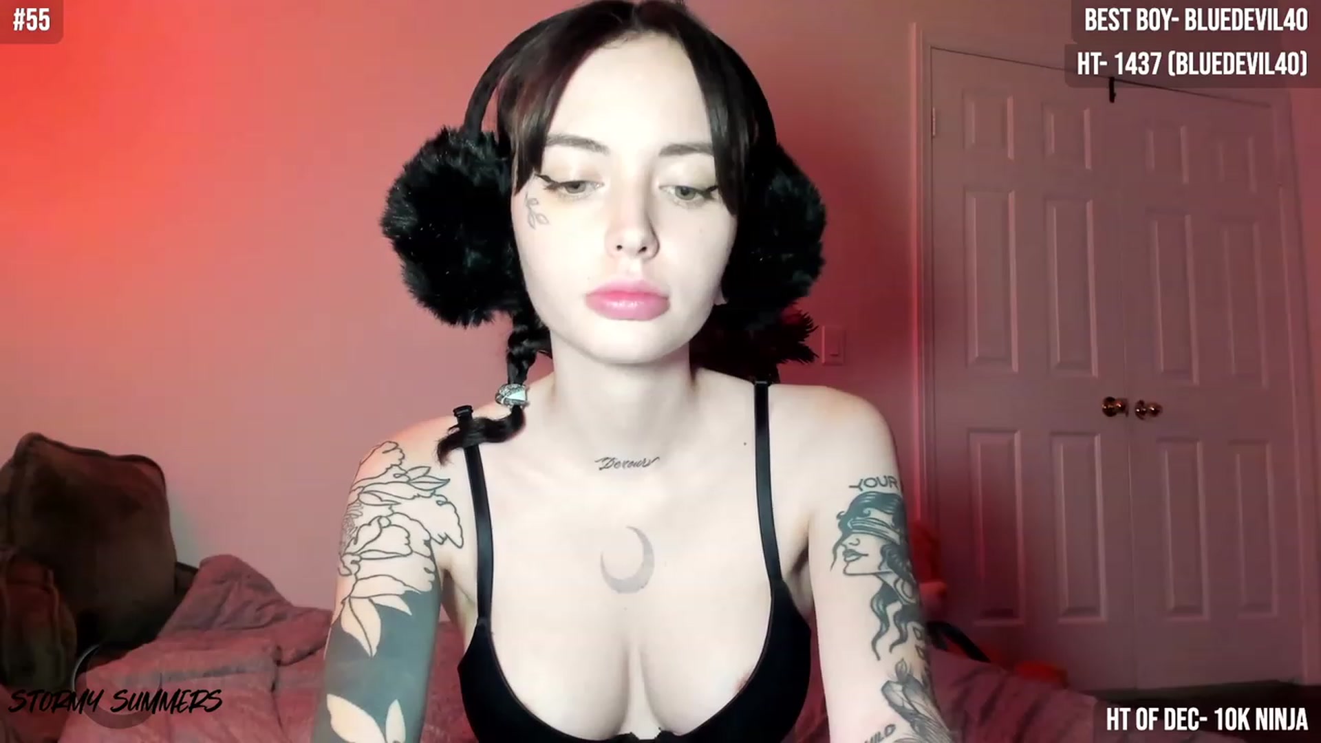 Gallery image thumbnail from Stormy's myfreecams stream on, 12/05/2023, 06:23 image 6 of 20