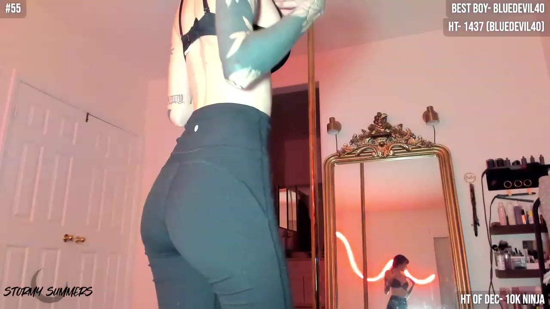 Gallery image thumbnail from Stormy's myfreecams stream on, 12/05/2023, 06:23 image 3 of 20