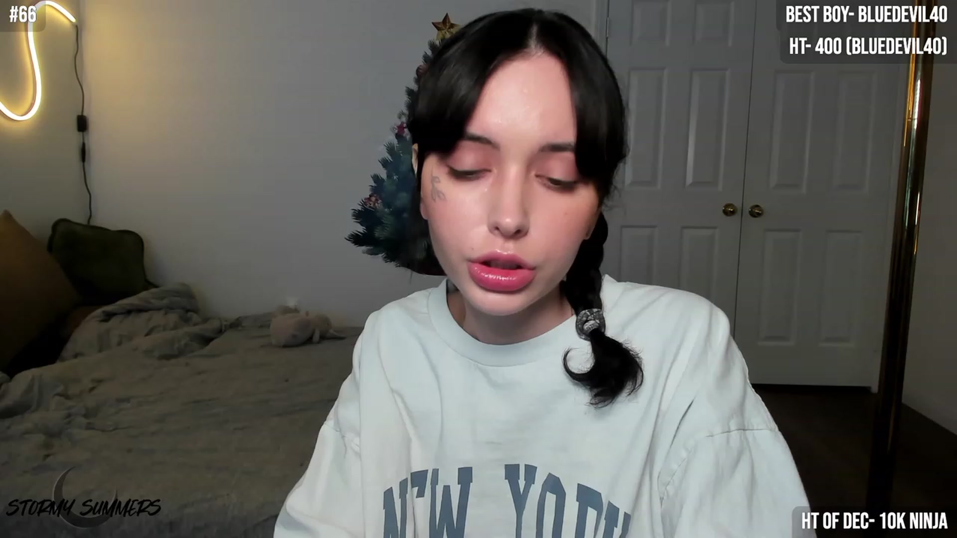 Gallery image thumbnail from Stormy's myfreecams stream on, 12/10/2023, 04:36 image 19 of 20