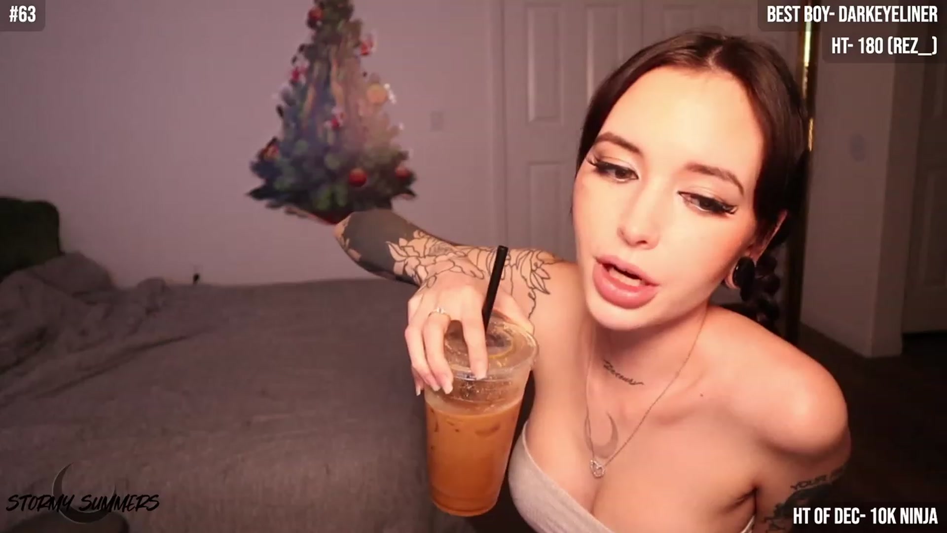 Gallery image thumbnail from Stormy's myfreecams stream on, 12/11/2023, 05:50 image 3 of 20