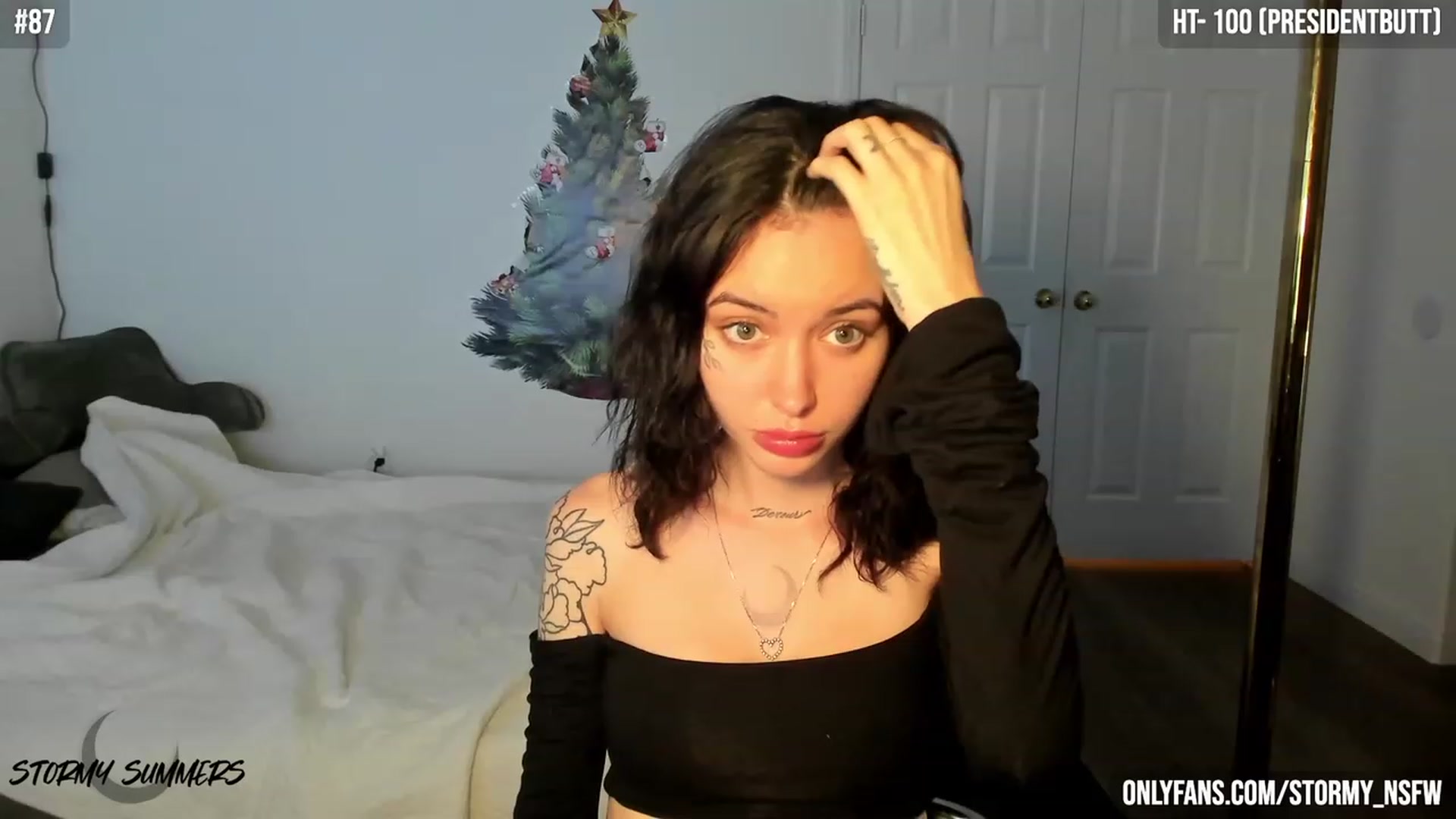 Gallery image thumbnail from Stormy's myfreecams stream on, 12/14/2023, 04:33 image 12 of 20
