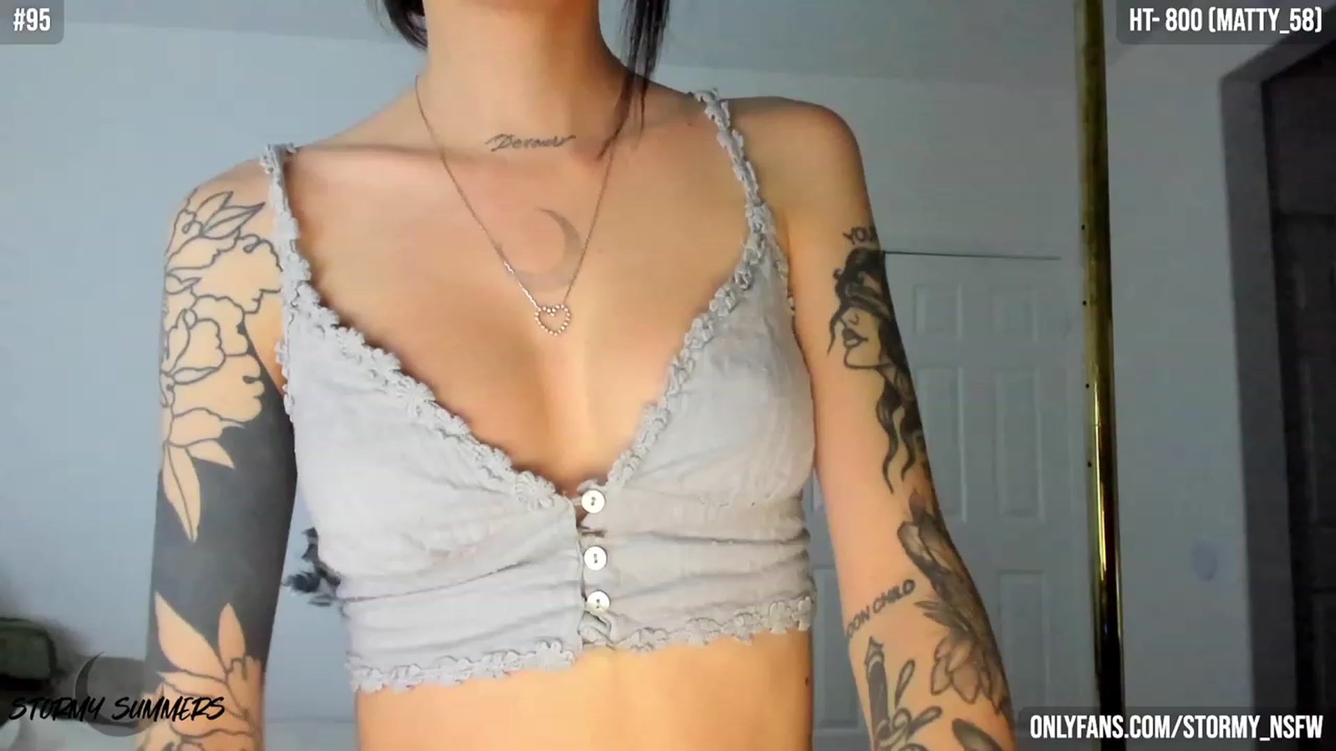 Gallery image thumbnail from Stormy's myfreecams stream on, 12/16/2023, 05:00 image 8 of 20