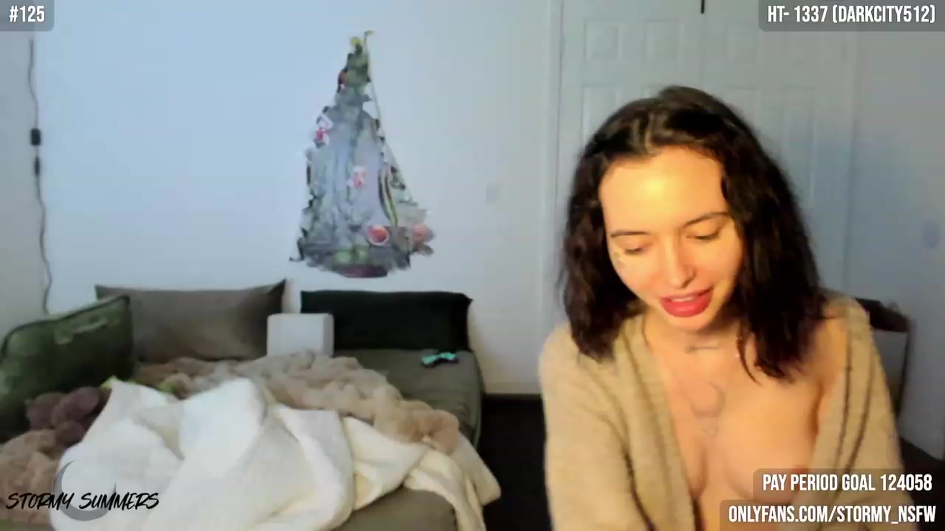 Gallery image thumbnail from Stormy's myfreecams stream on, 12/20/2023, 07:50 image 20 of 20