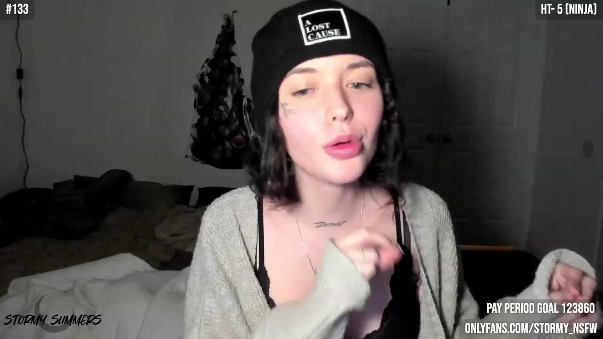 Gallery image thumbnail from Stormy's myfreecams stream on, 12/21/2023, 06:48 image 5 of 20