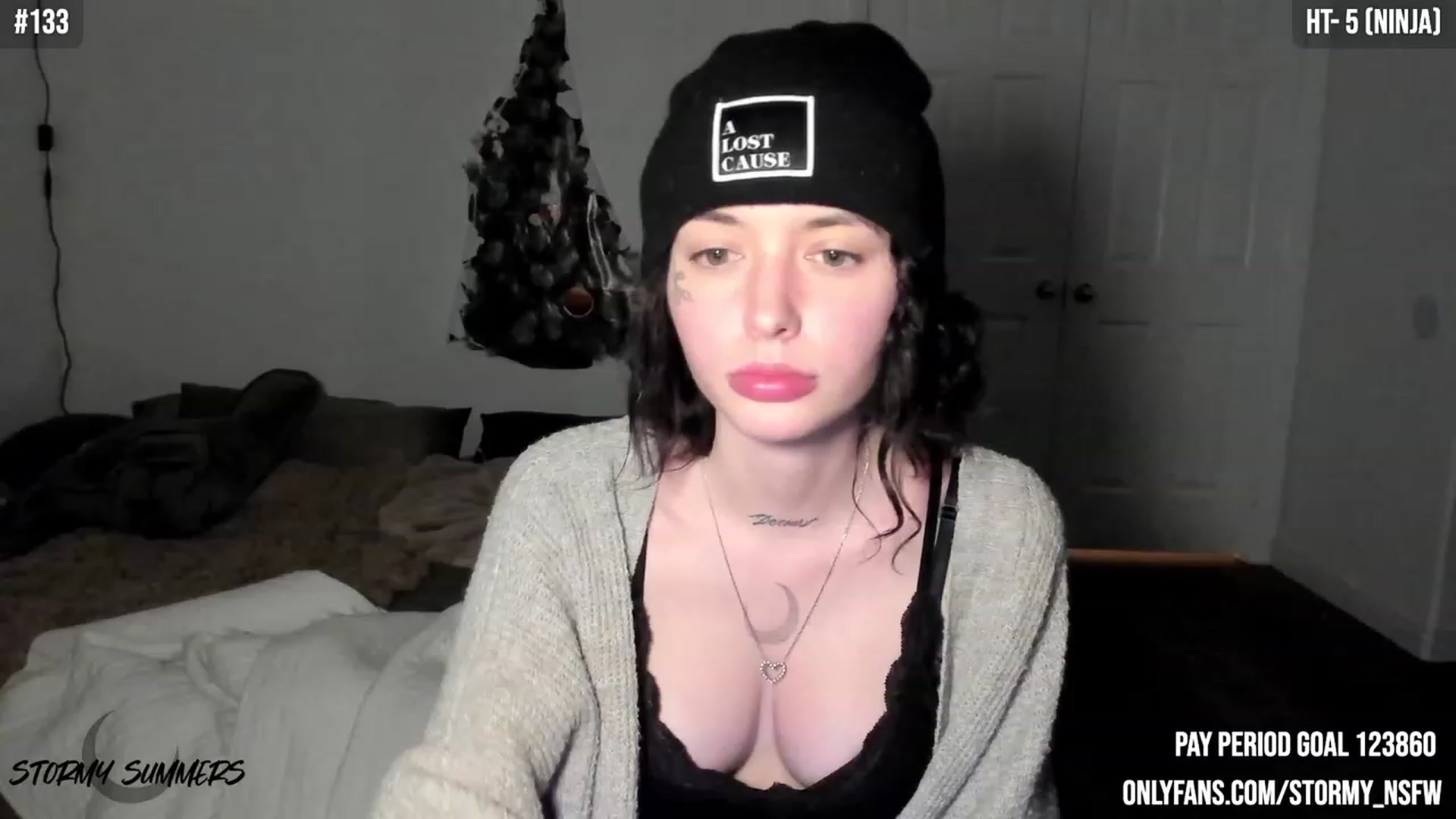 Gallery image thumbnail from Stormy's myfreecams stream on, 12/21/2023, 06:48 image 7 of 20