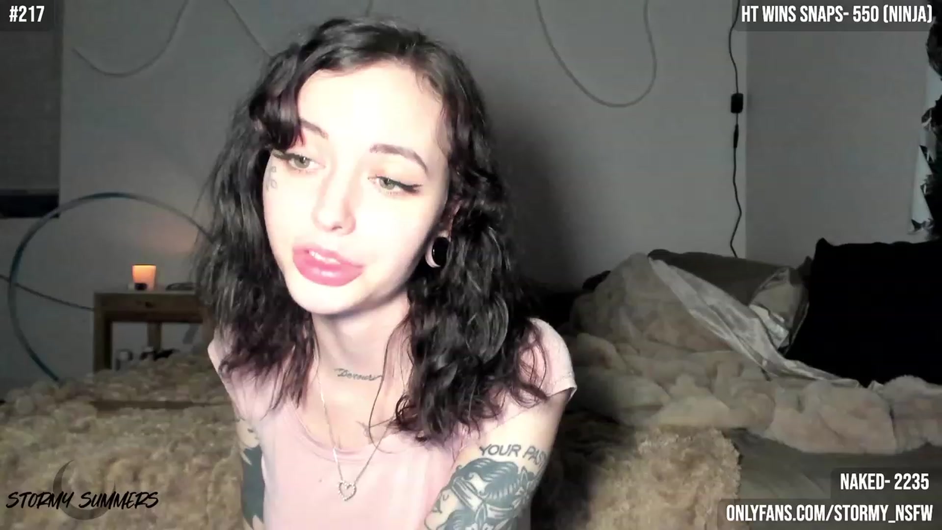Gallery image thumbnail from Stormy's myfreecams stream on, 12/28/2023, 07:50 image 3 of 20