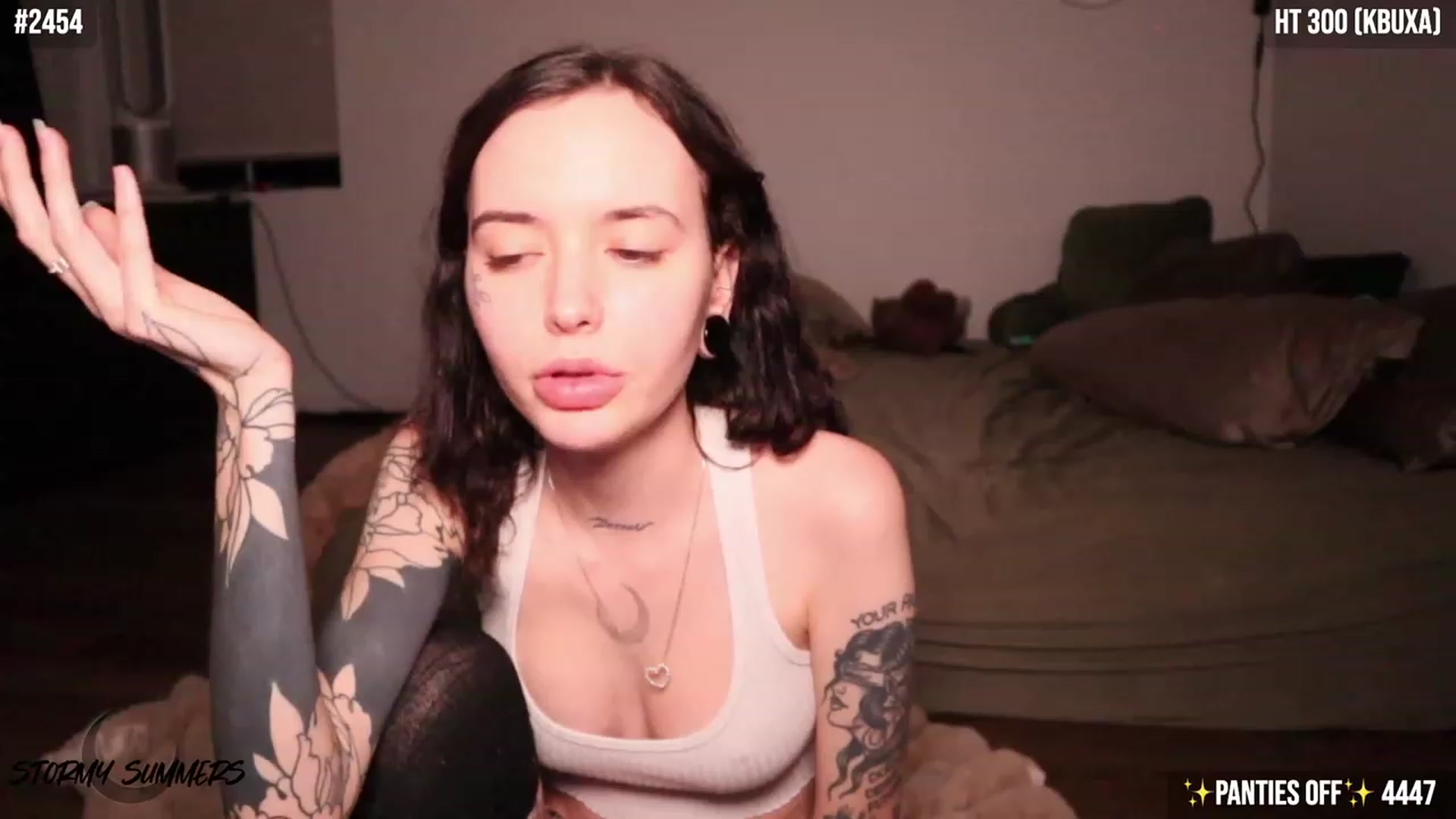 Gallery image thumbnail from Stormy's myfreecams stream on, 01/04/2024, 06:12 image 10 of 20