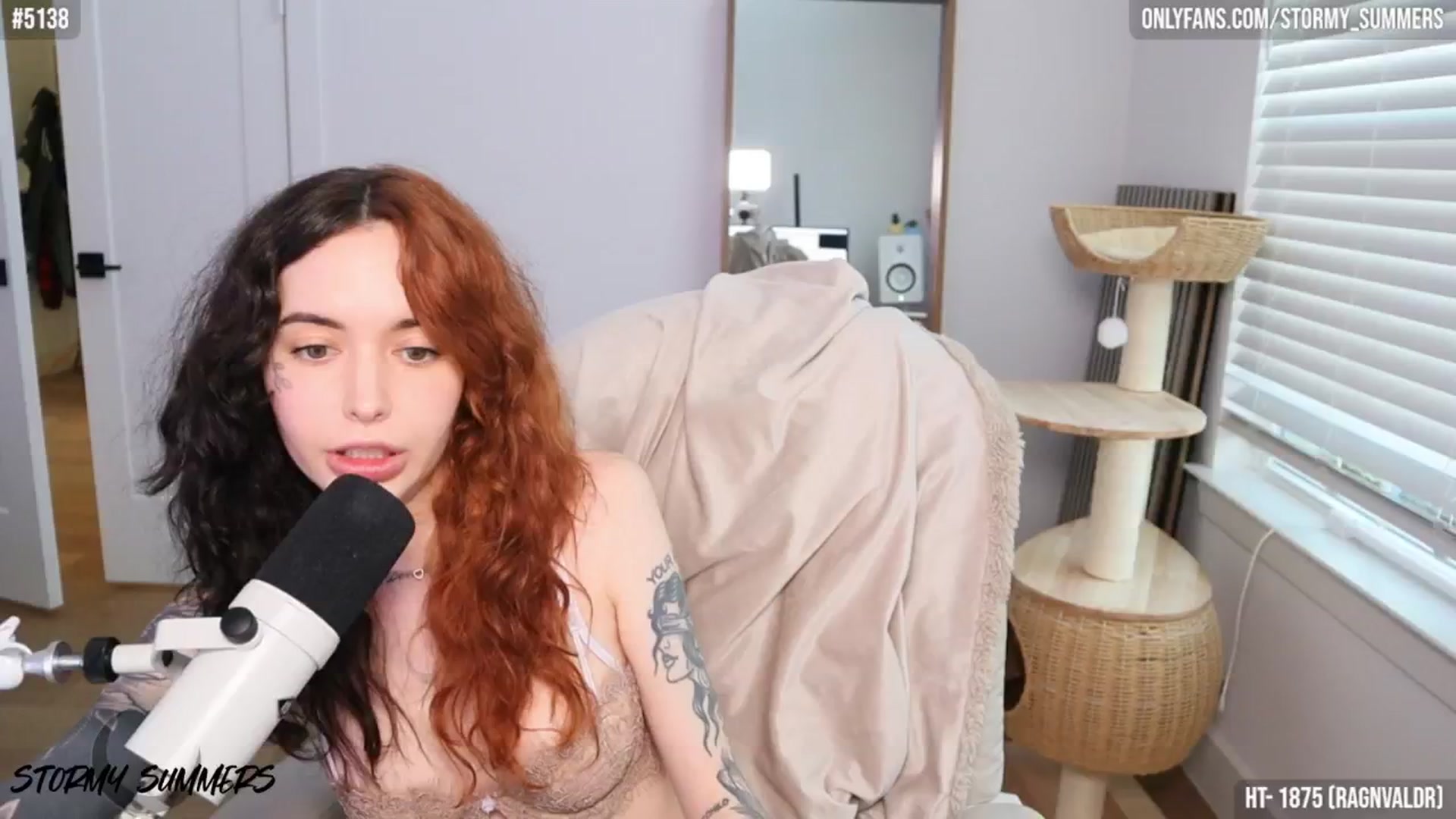 Gallery image thumbnail from Stormy's myfreecams stream on, 03/24/2026, 24:21 image 6 of 20