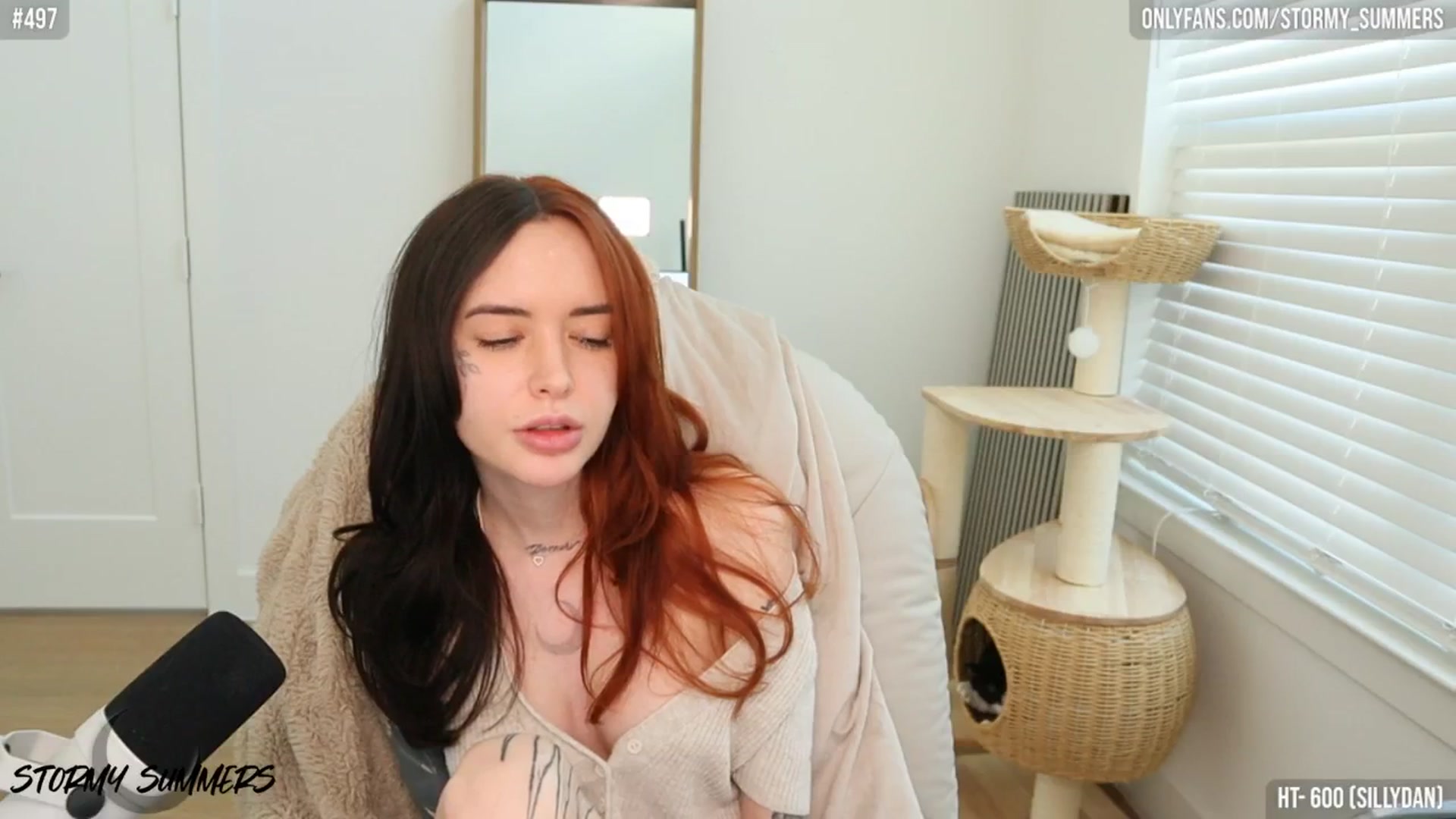 Gallery image thumbnail from Stormy's myfreecams stream on, 04/10/2026, 22:42 image 12 of 20