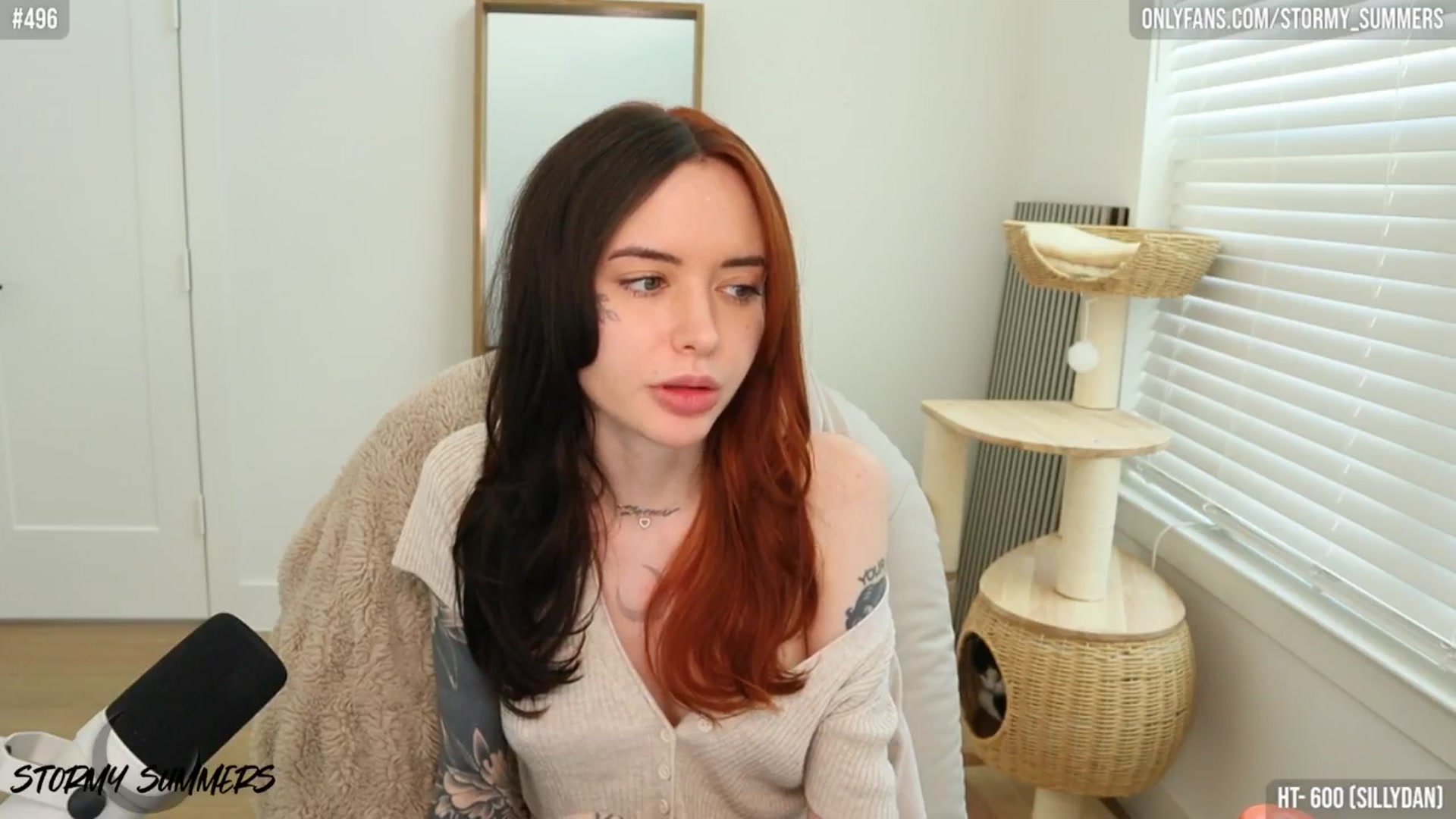 Gallery image thumbnail from Stormy's myfreecams stream on, 04/10/2026, 22:42 image 7 of 20