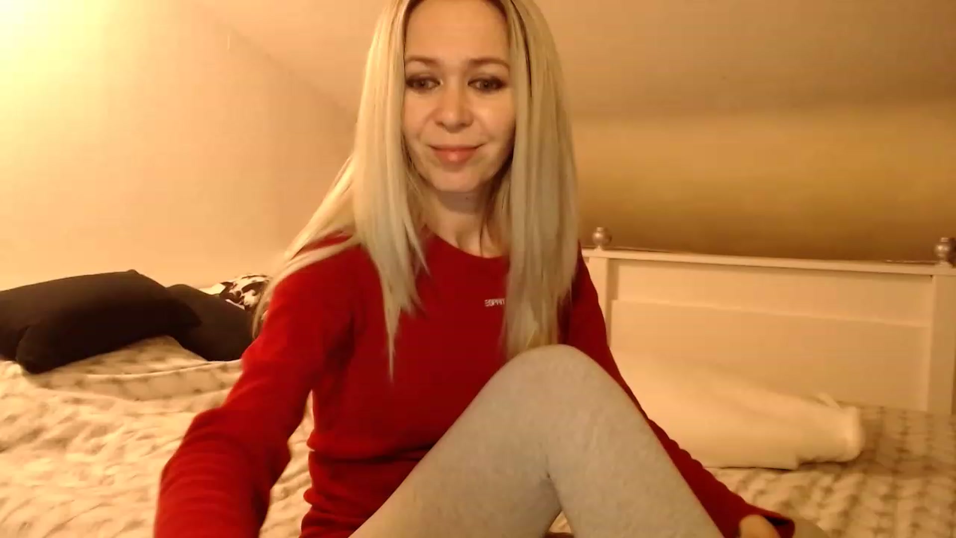 Gallery image thumbnail from StormyK's myfreecams stream on, 12/12/2022, 19:59 image 1 of 20
