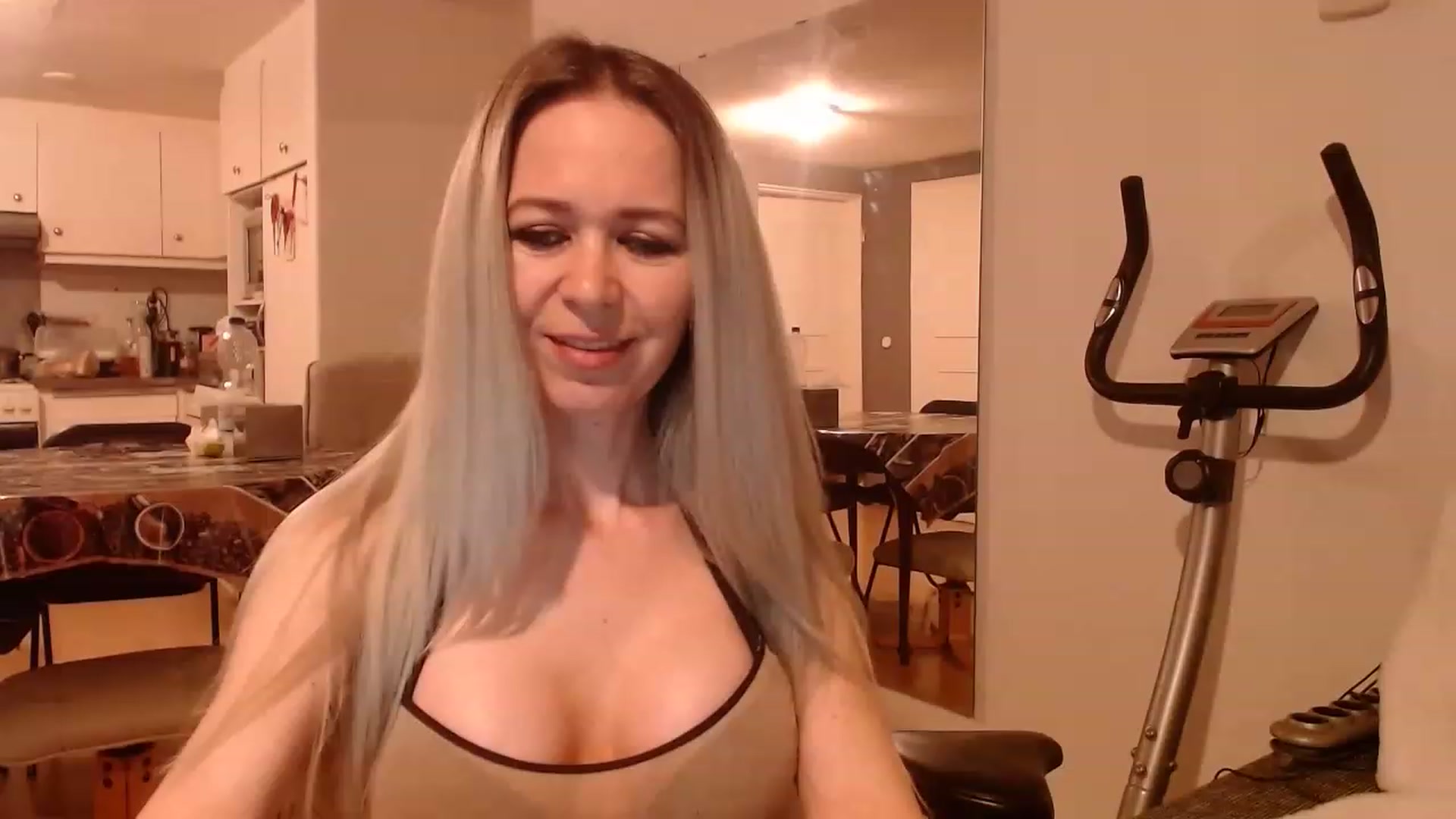 Gallery image thumbnail from StormyK's myfreecams stream on, 03/28/2023, 19:53 image 9 of 20