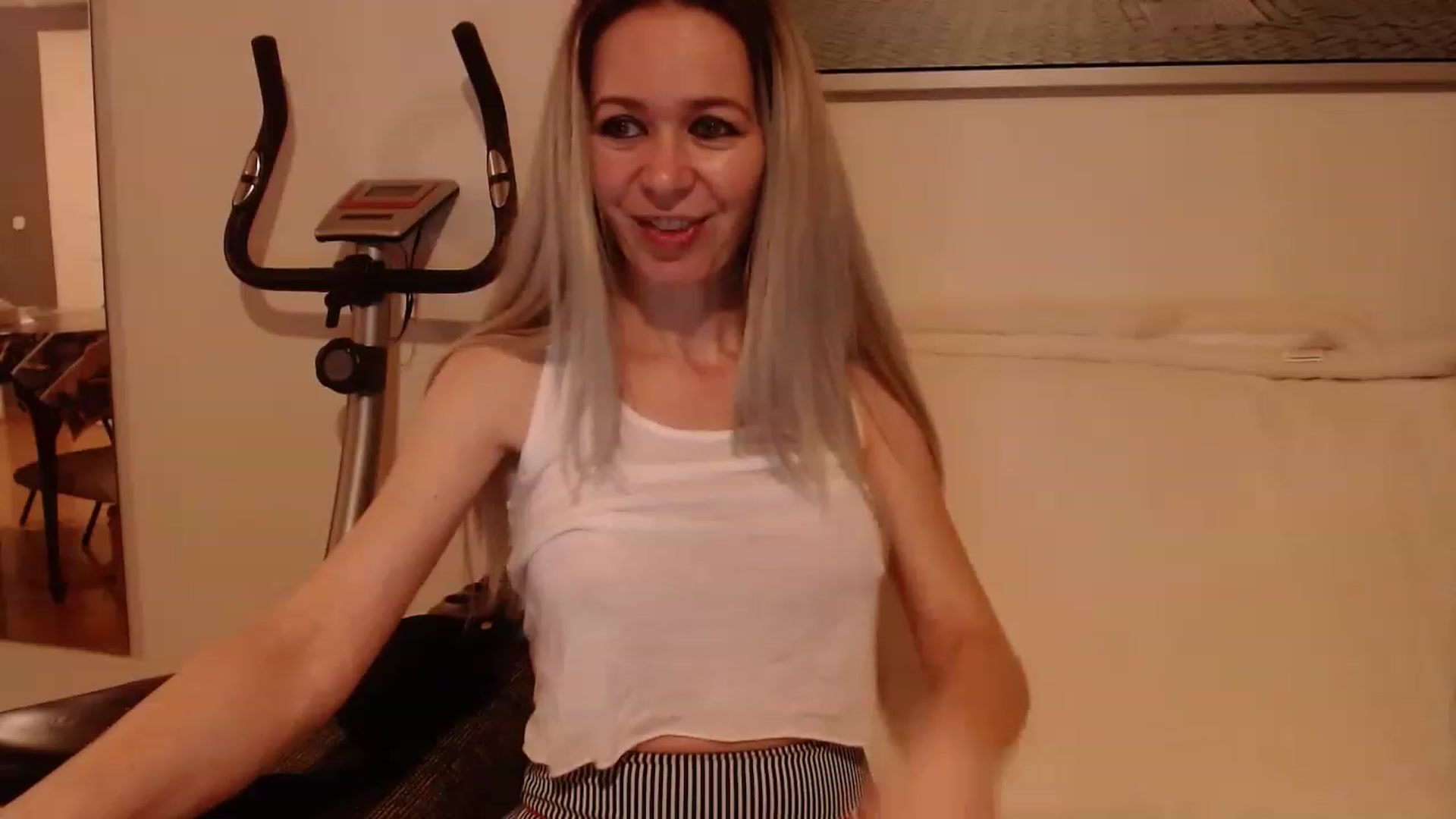 Gallery image thumbnail from StormyK's myfreecams stream on, 03/30/2023, 20:18 image 11 of 20