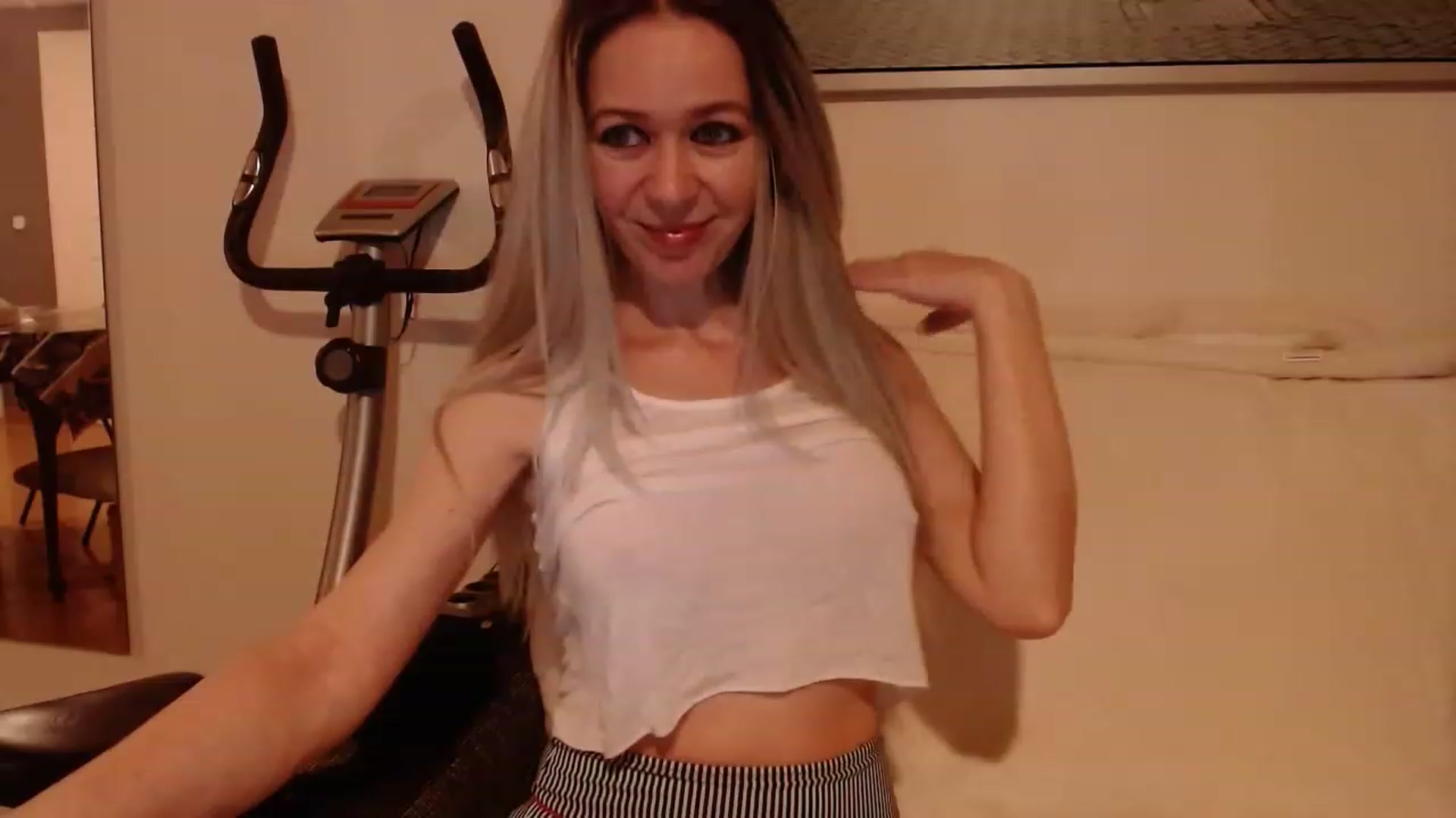 Gallery image thumbnail from StormyK's myfreecams stream on, 03/30/2023, 20:18 image 8 of 20