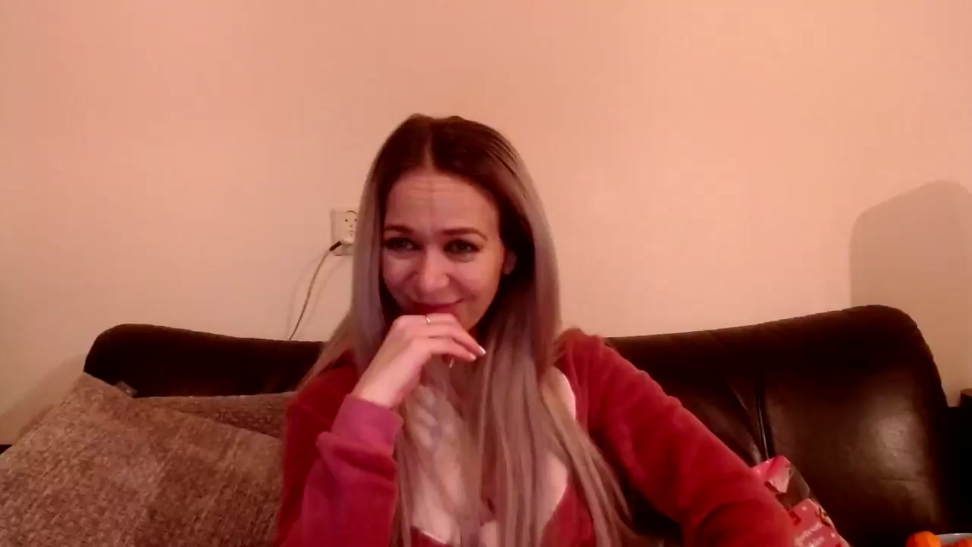 Gallery image thumbnail from StormyK's myfreecams stream on, 01/14/2025, 24:38 image 8 of 20