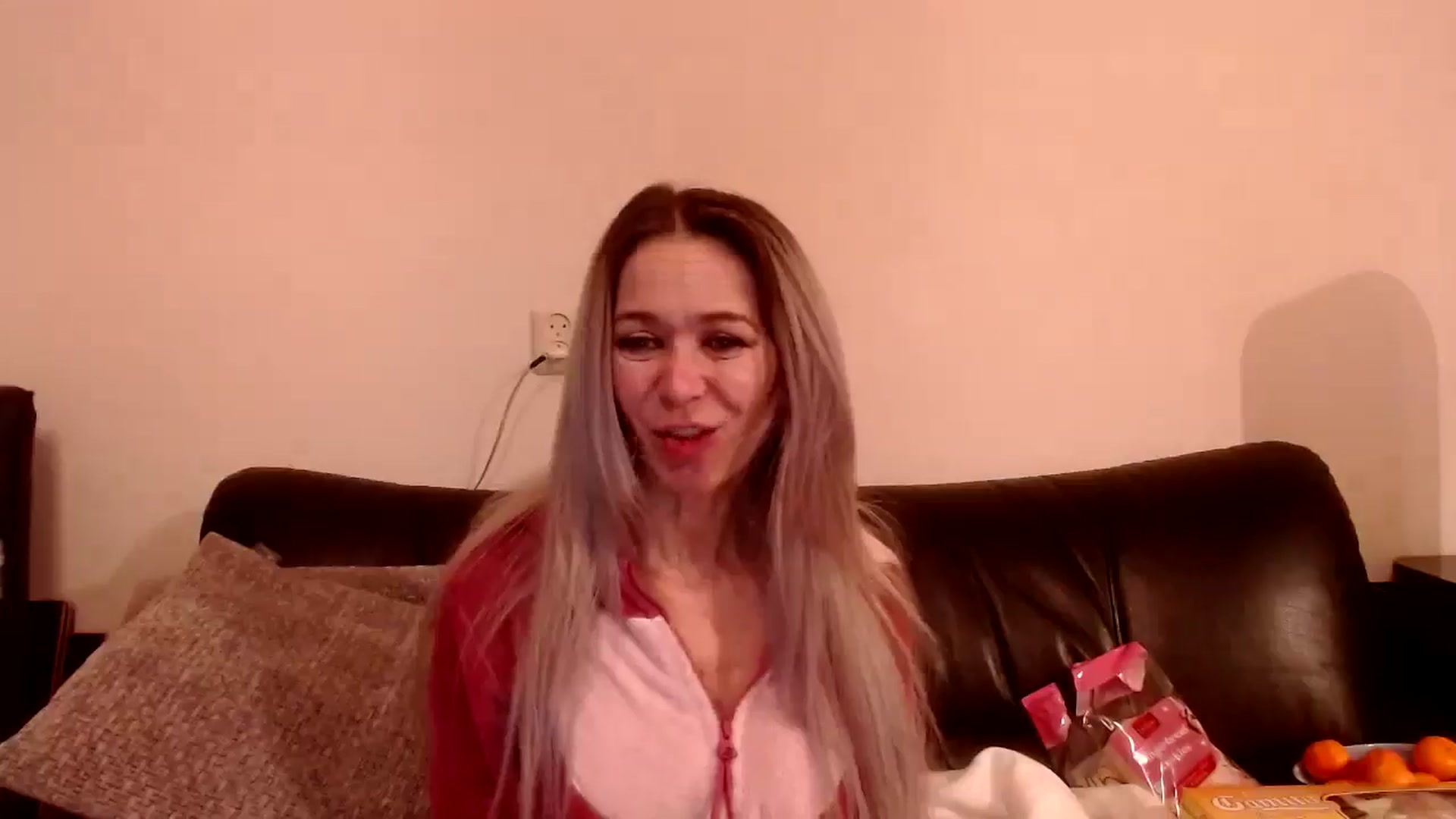 Gallery image thumbnail from StormyK's myfreecams stream on, 01/14/2025, 24:38 image 10 of 20