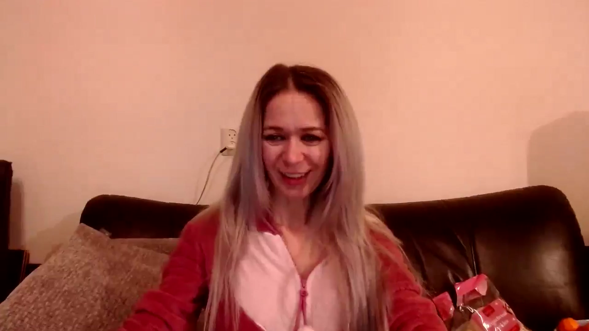 Gallery image thumbnail from StormyK's myfreecams stream on, 01/14/2025, 24:38 image 12 of 20