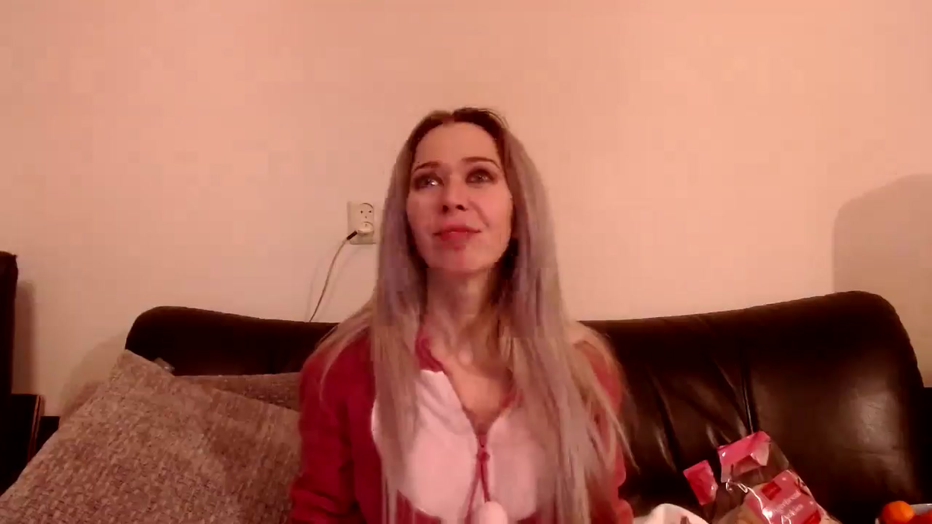 Gallery image thumbnail from StormyK's myfreecams stream on, 01/14/2025, 24:38 image 14 of 20