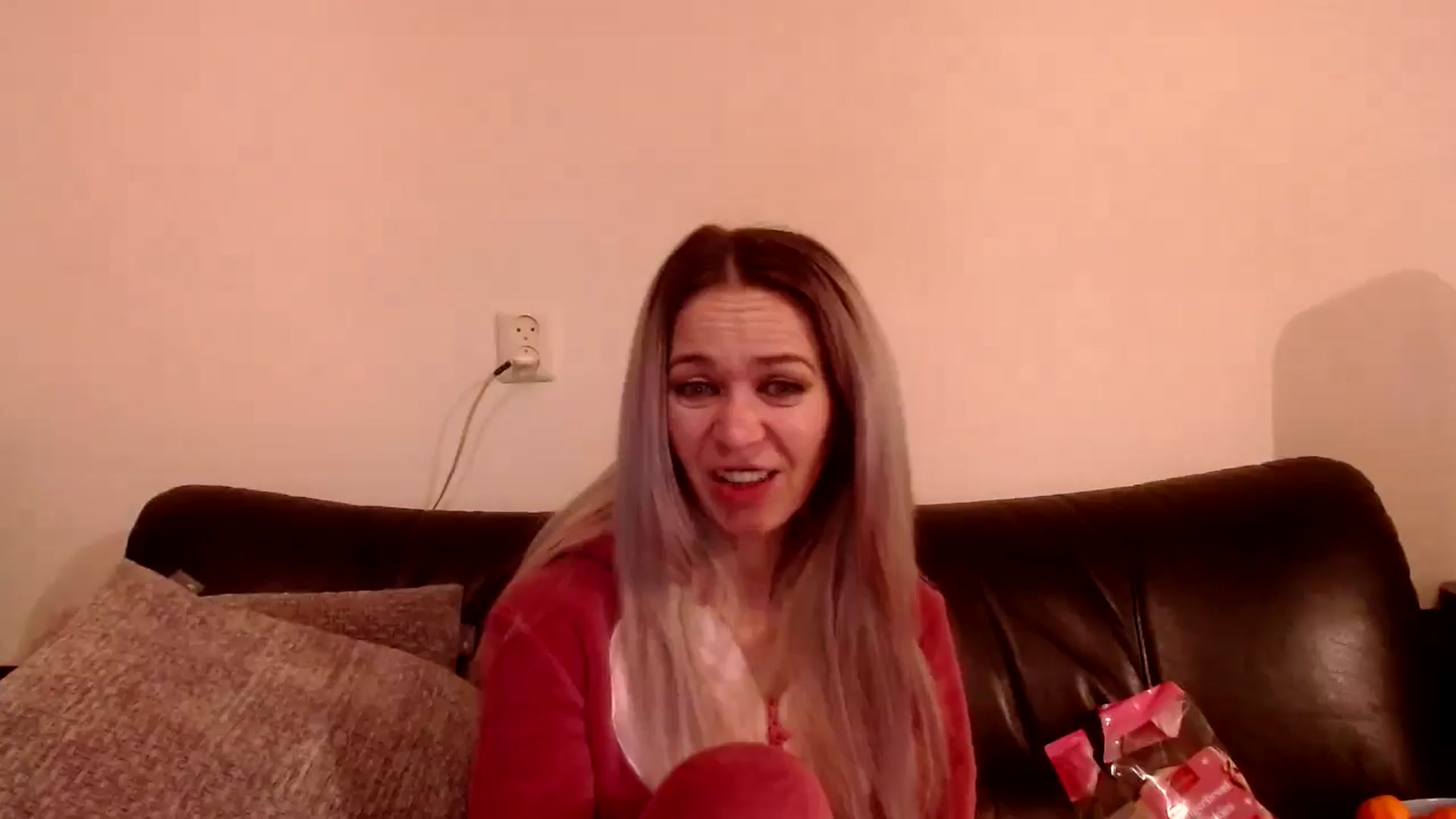 Gallery image thumbnail from StormyK's myfreecams stream on, 01/14/2025, 24:38 image 3 of 20