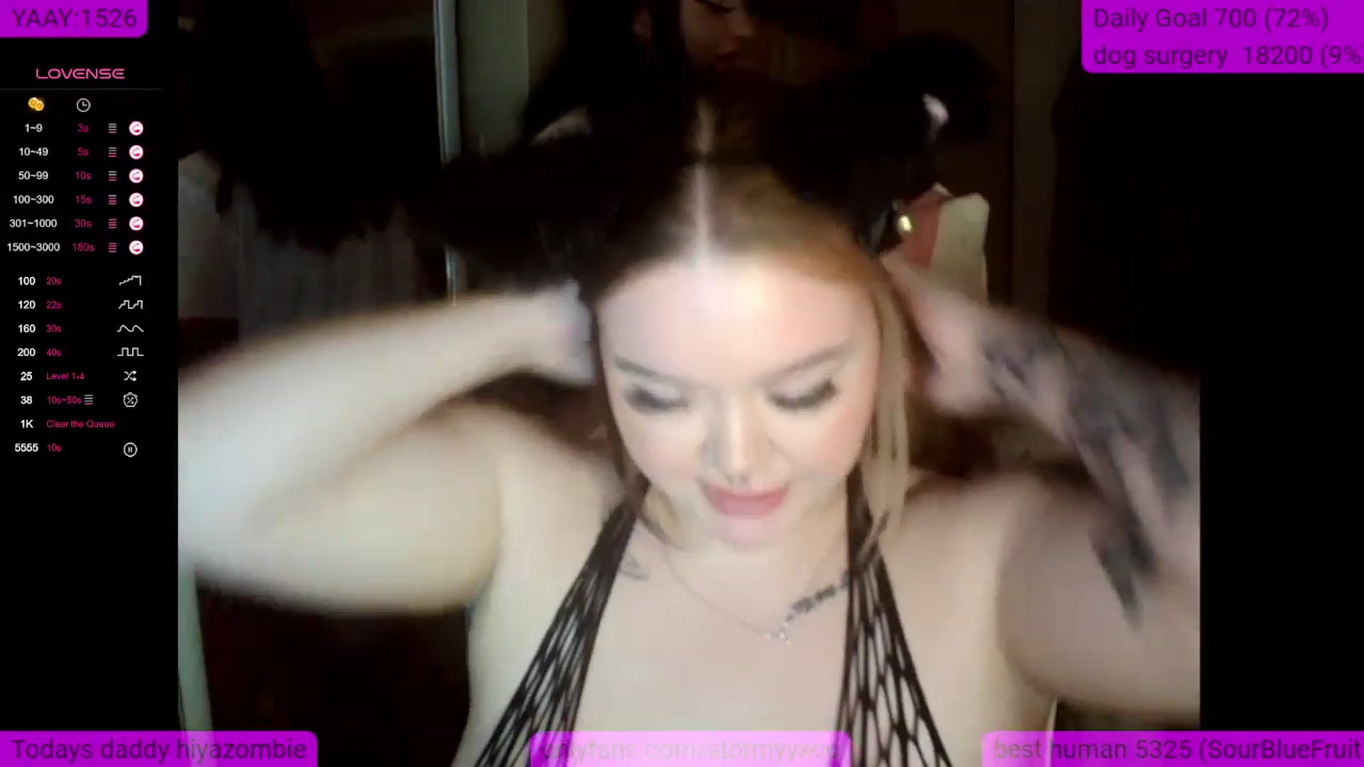 Gallery image thumbnail from Stormyxoo's myfreecams stream on, 10/08/2023, 02:46 image 17 of 20