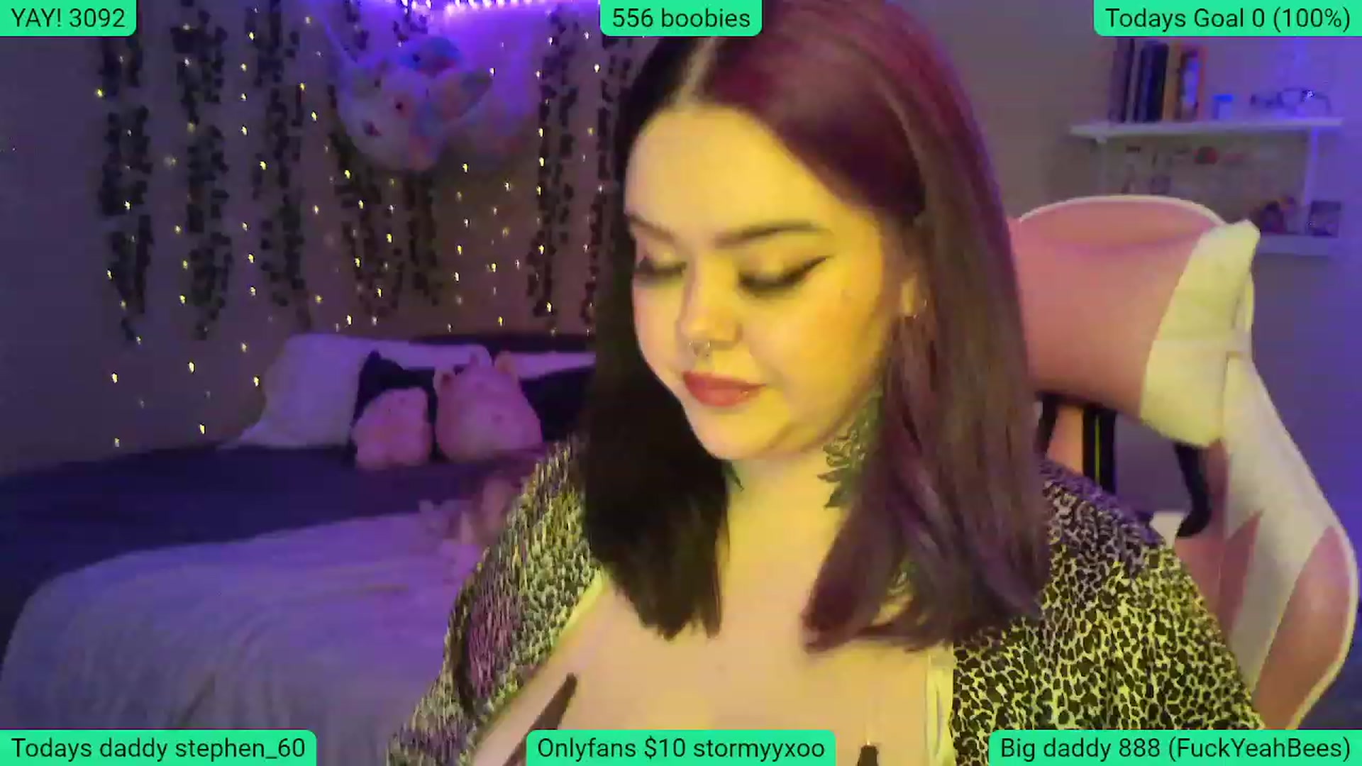 Gallery image thumbnail from Stormyxoo's myfreecams stream on, 01/14/2024, 02:58 image 7 of 20