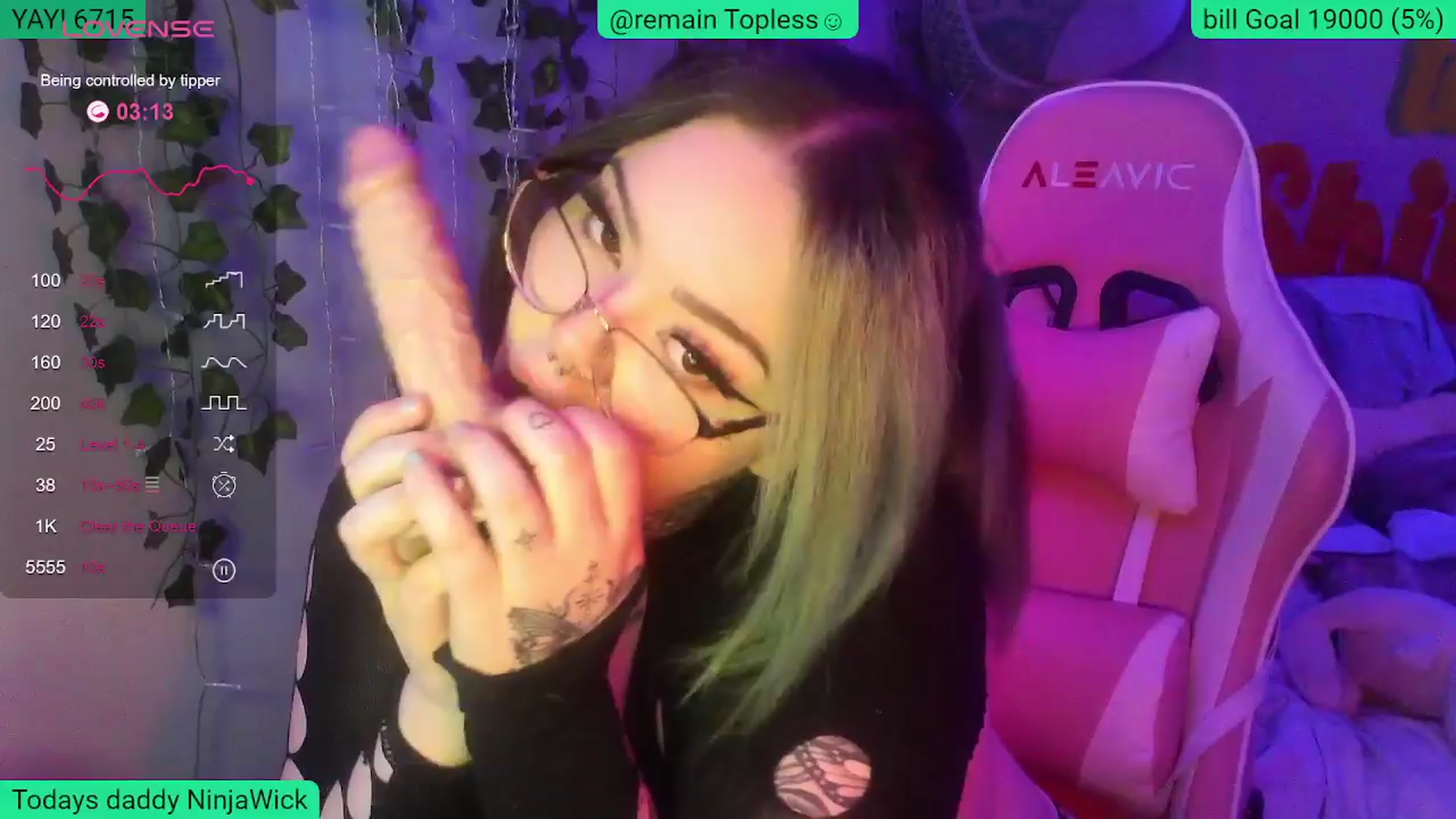 Gallery image thumbnail from Stormyxoo's myfreecams stream on, 04/10/2024, 03:55 image 9 of 20
