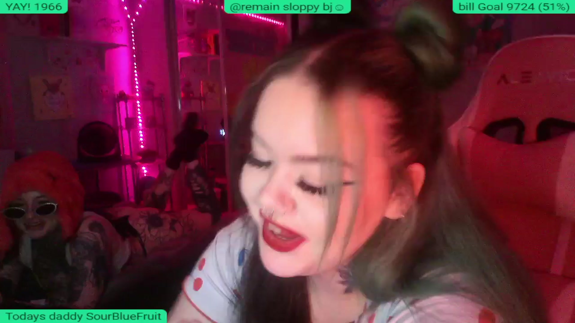 Gallery image thumbnail from Stormyxoo's myfreecams stream on, 04/12/2024, 03:41 image 16 of 20