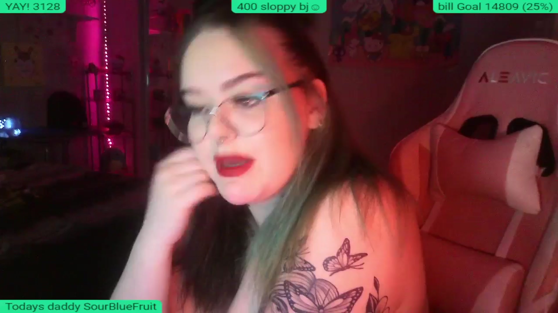 Gallery image thumbnail from Stormyxoo's myfreecams stream on, 04/12/2024, 03:41 image 1 of 20