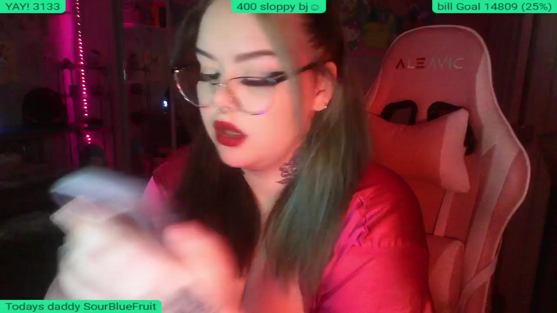 Gallery image thumbnail from Stormyxoo's myfreecams stream on, 04/12/2024, 03:41 image 7 of 20