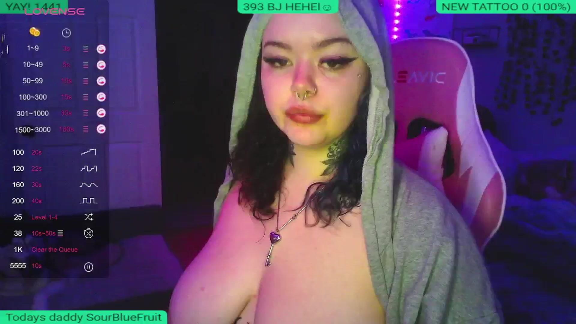 Gallery image thumbnail from Stormyxoo's myfreecams stream on, 05/06/2024, 24:33 image 16 of 20