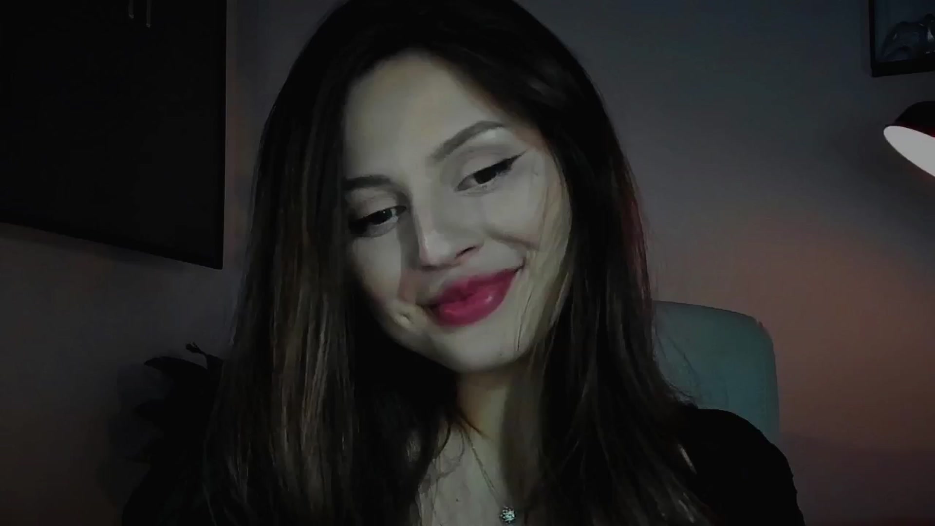 Gallery image thumbnail from Str8toheaven's myfreecams stream on, 10/17/2024, 02:00 image 7 of 20
