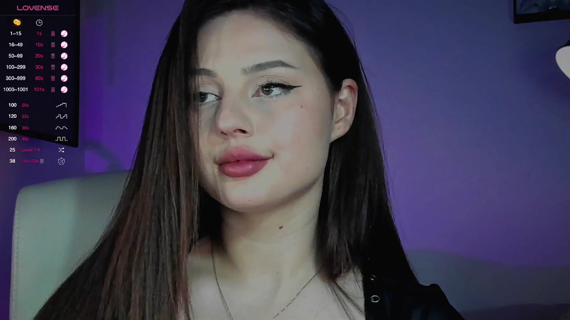 Gallery image thumbnail from Str8toheaven's myfreecams stream on, 11/24/2024, 16:27 image 17 of 20
