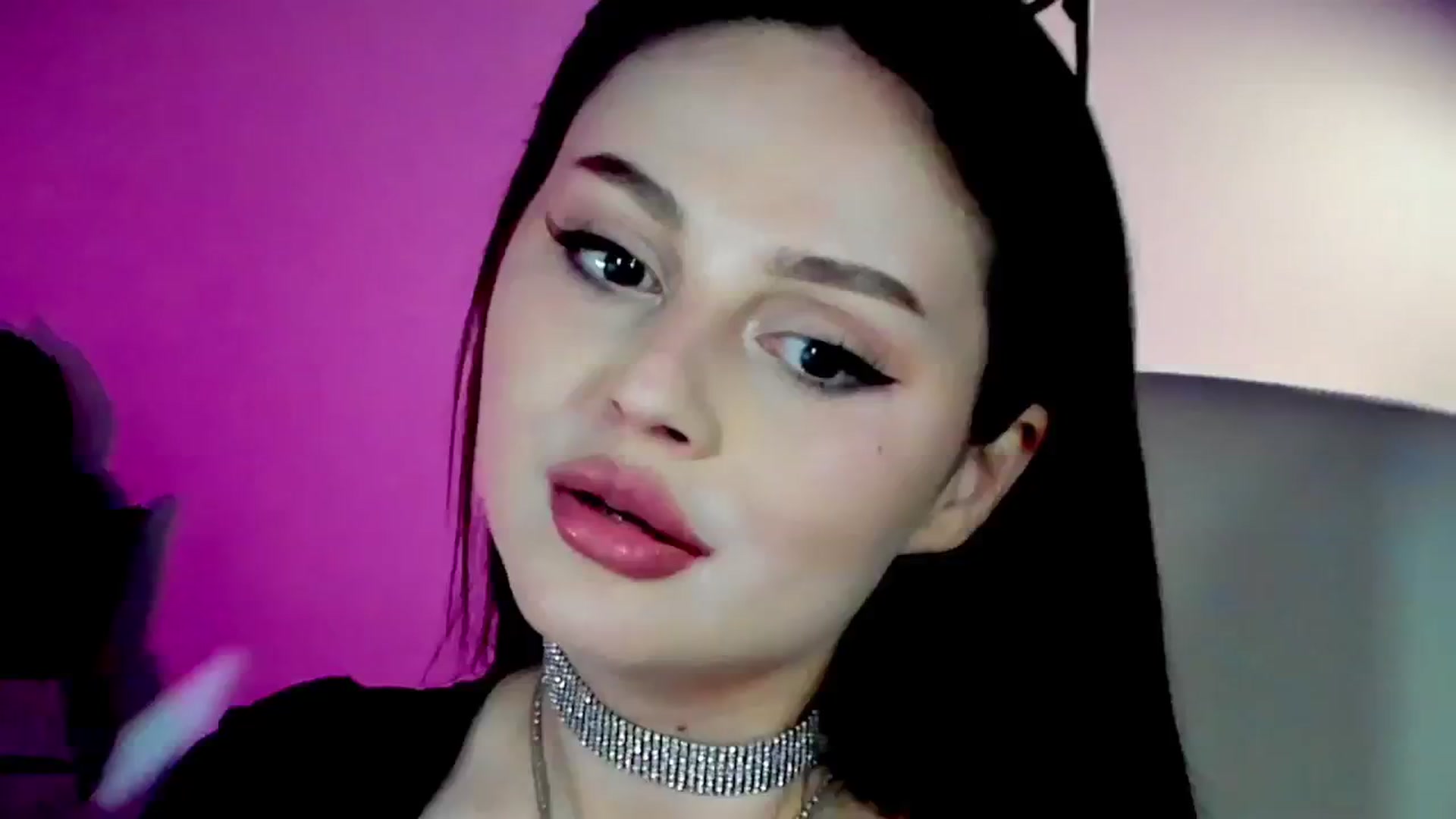 Gallery image thumbnail from Str8toheaven's myfreecams stream on, 03/24/2025, 18:03 image 12 of 20