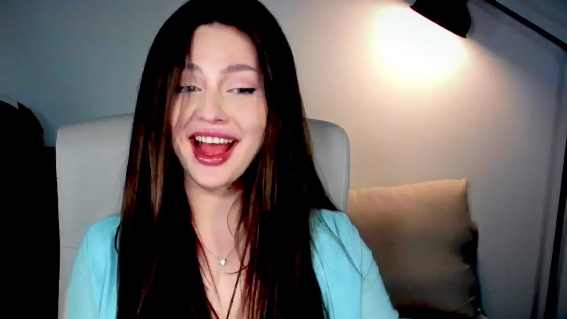 Gallery image thumbnail from Str8toheaven's myfreecams stream on, 04/16/2025, 23:37 image 13 of 20