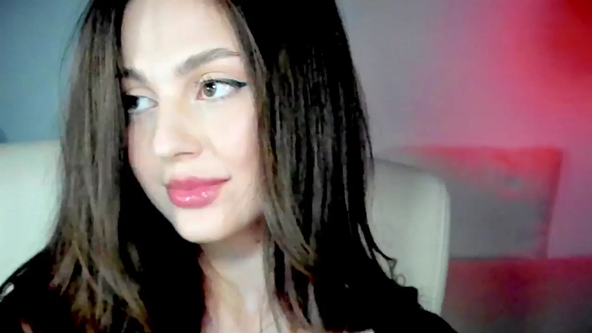 Gallery image thumbnail from Str8toheaven's myfreecams stream on, 04/18/2025, 19:04 image 20 of 20