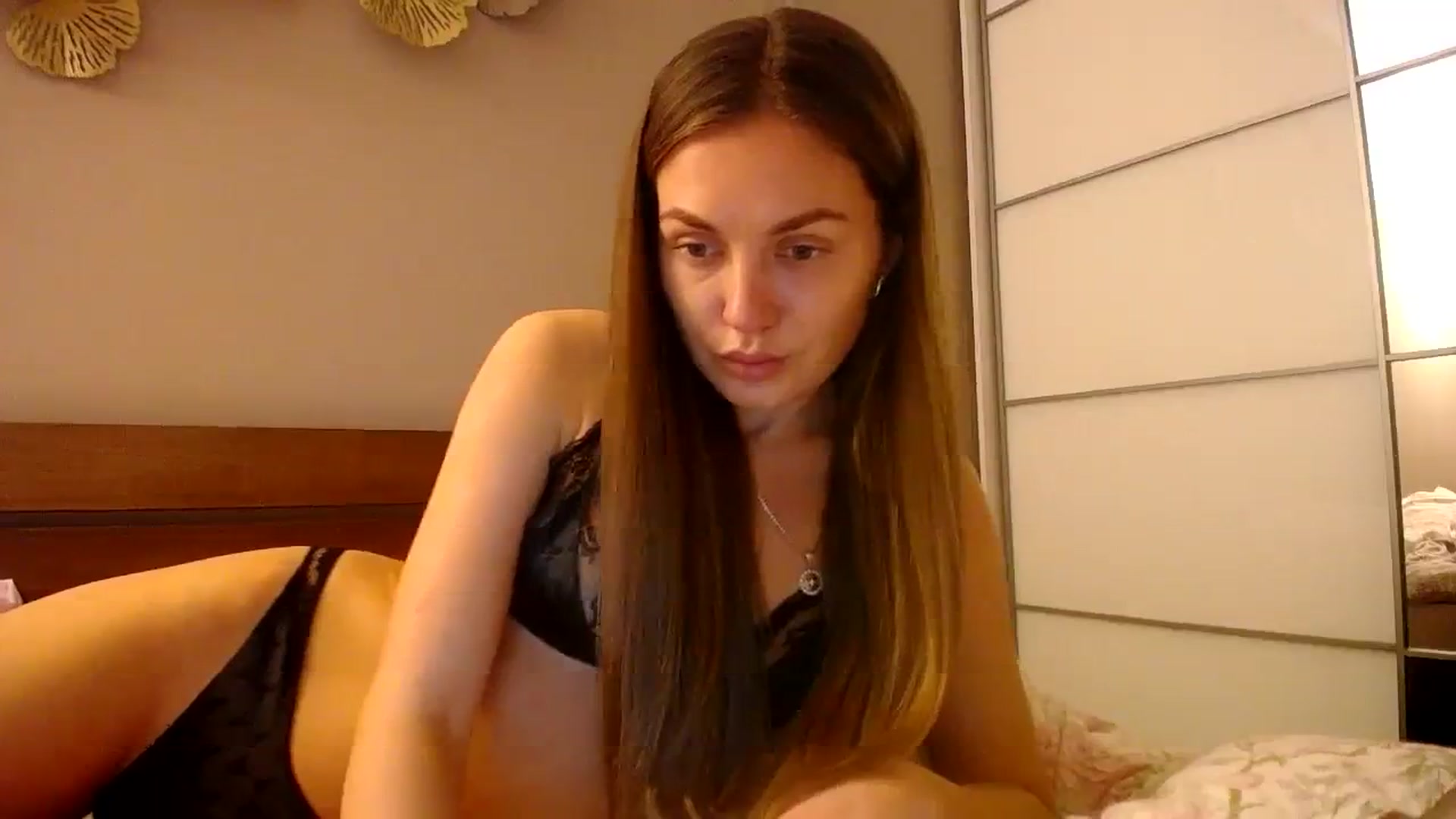 Gallery image thumbnail from StrangerG's myfreecams stream on, 12/27/2023, 22:01 image 14 of 20