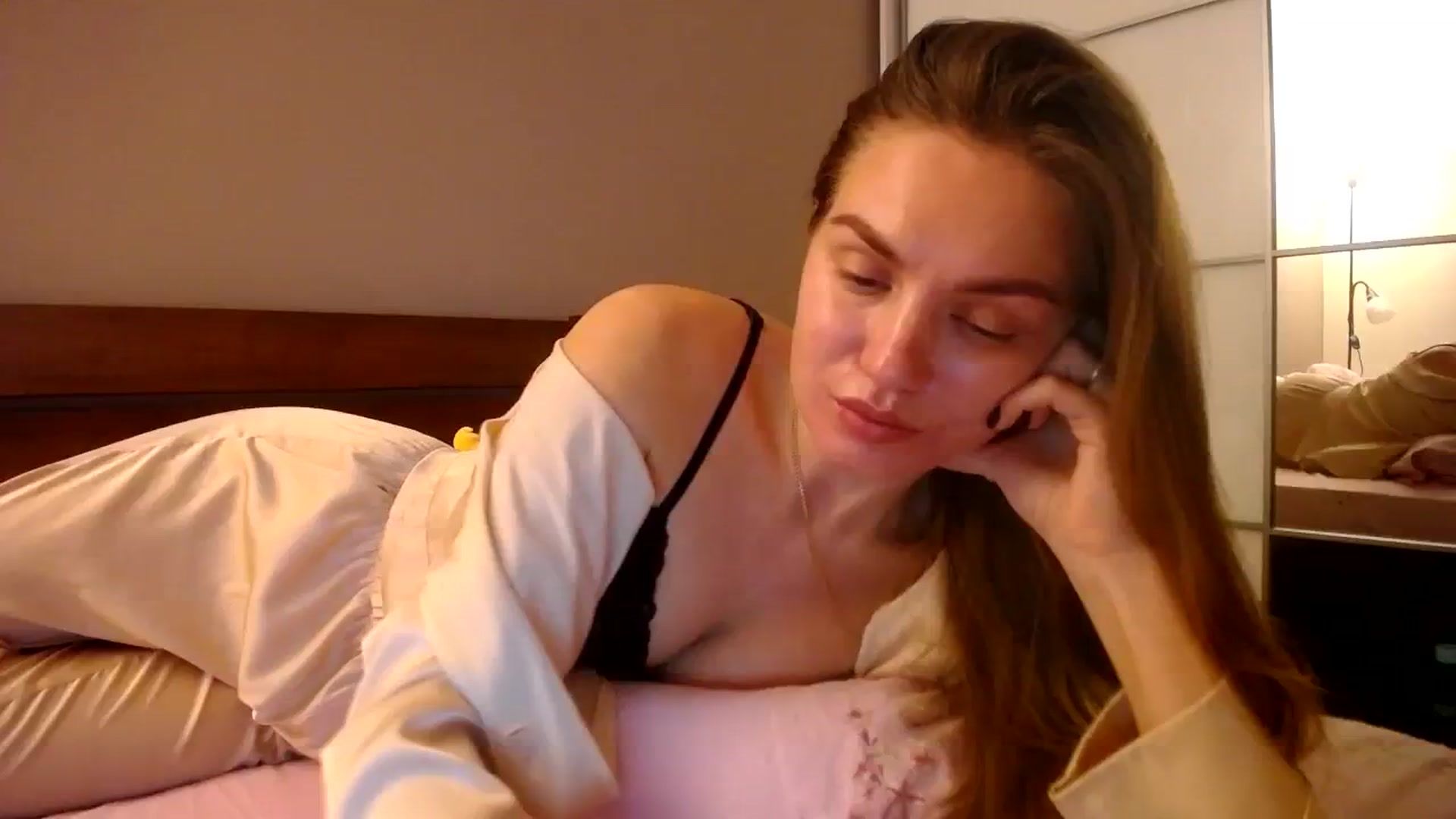 Gallery image thumbnail from StrangerG's myfreecams stream on, 01/07/2024, 23:16 image 1 of 20