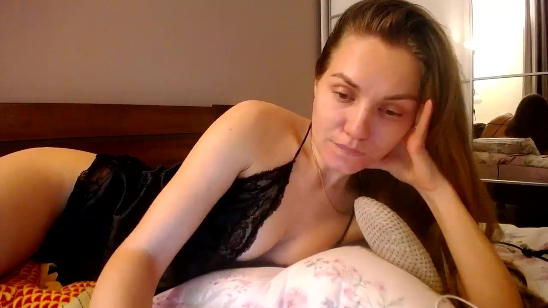 Gallery image thumbnail from StrangerG's myfreecams stream on, 01/17/2024, 21:48 image 16 of 20