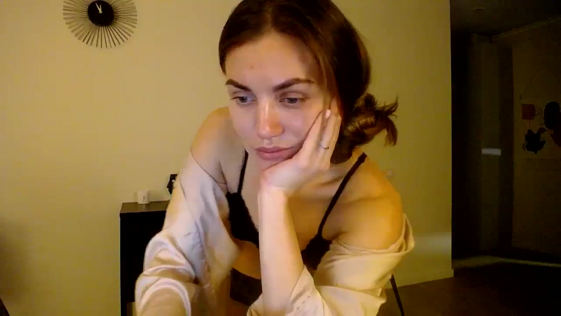 Gallery image thumbnail from StrangerG's myfreecams stream on, 01/21/2024, 22:03 image 8 of 20