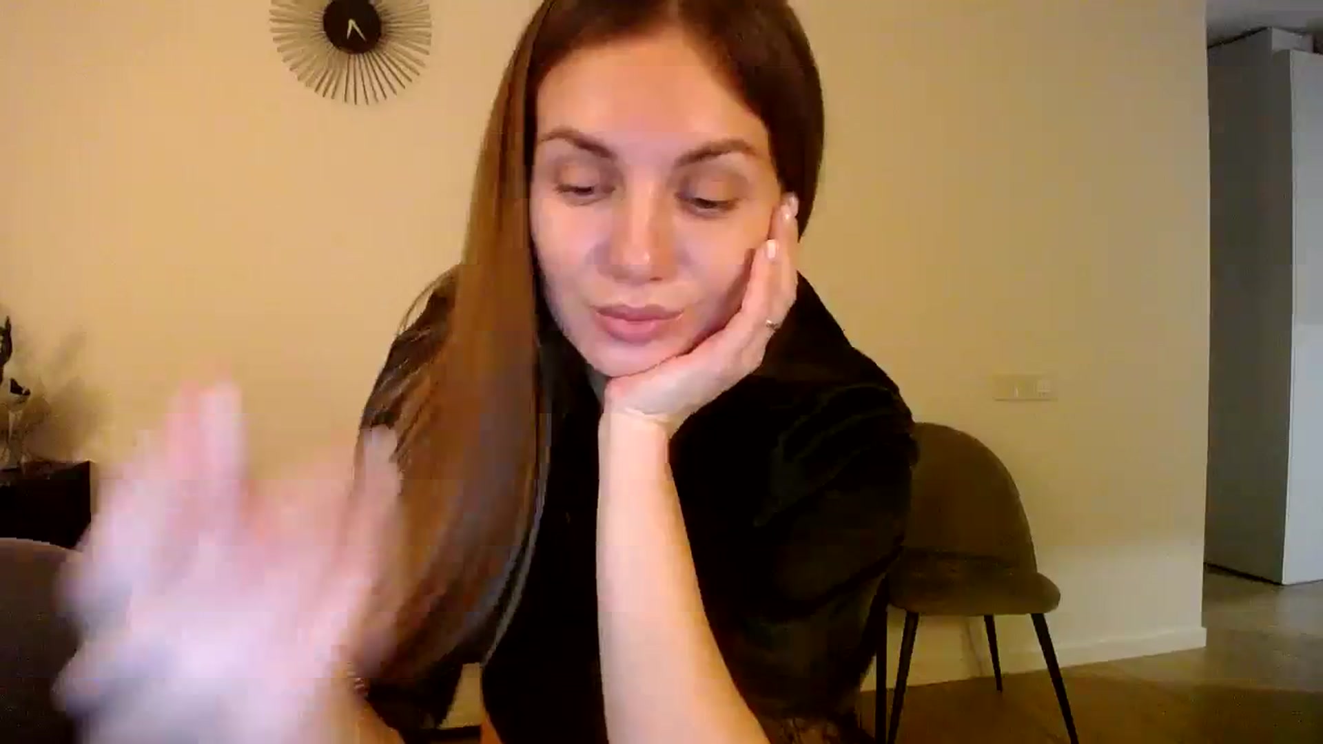 Gallery image thumbnail from StrangerG's myfreecams stream on, 01/25/2024, 16:33 image 6 of 20