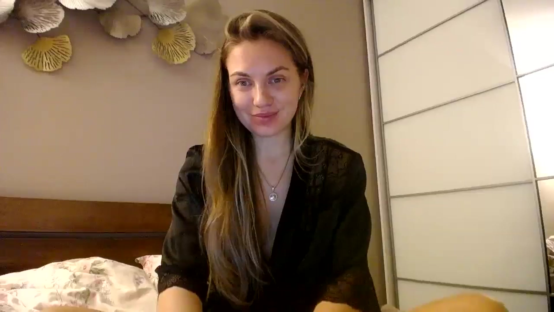 Gallery image thumbnail from StrangerG's myfreecams stream on, 02/25/2024, 22:51 image 6 of 20